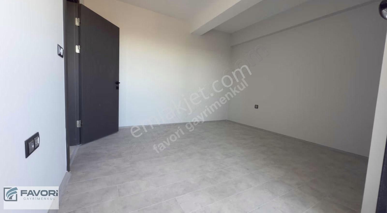 Favori'den Yss Cadde Cephe Sıfır 3+1 Ara Kat - Görsel 4