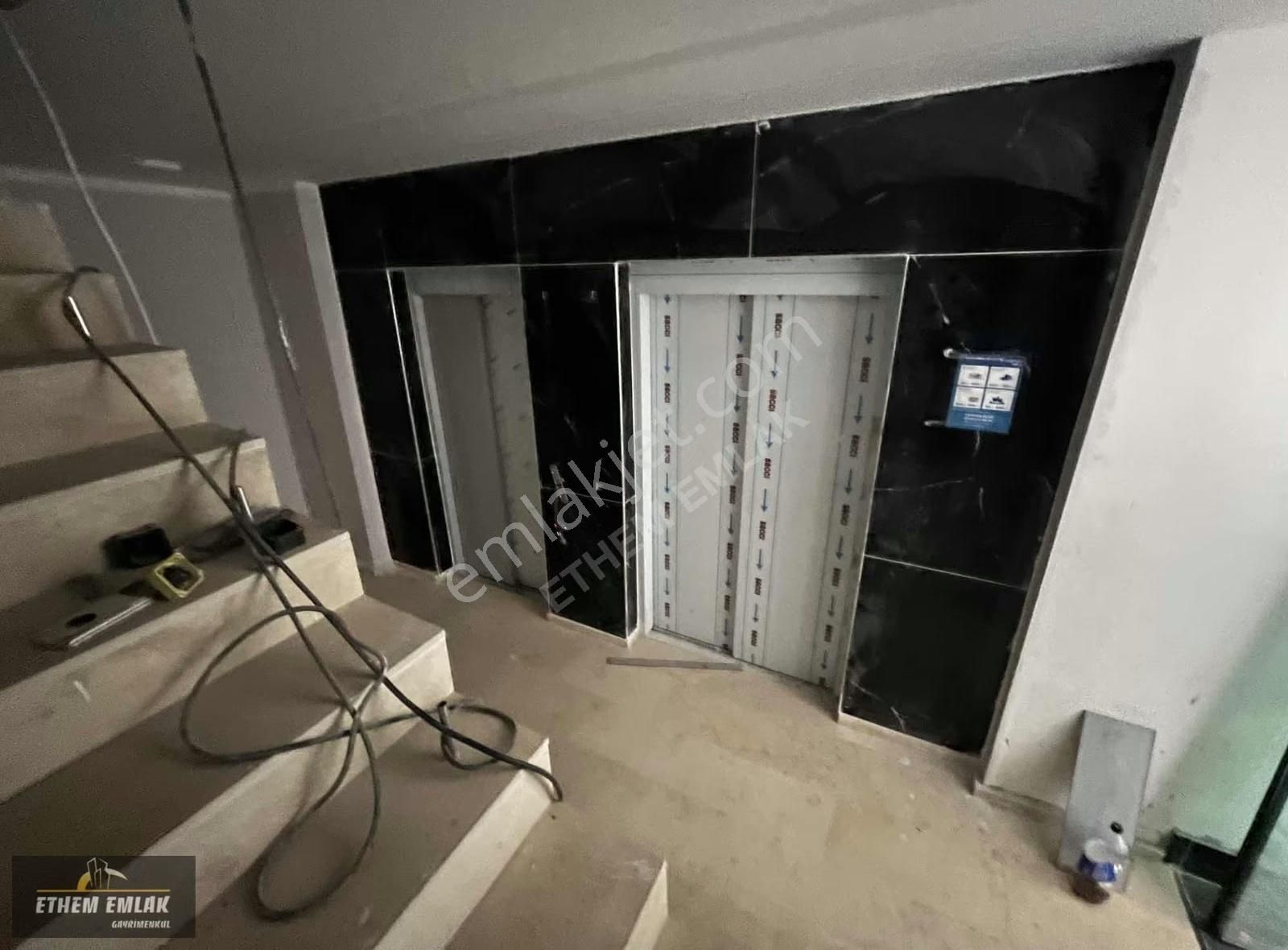 Bulvar Üzeri Sıfır 3+1 K.mutfaklı Beledıye Civarı Geniş Oturumlu - Görsel 4