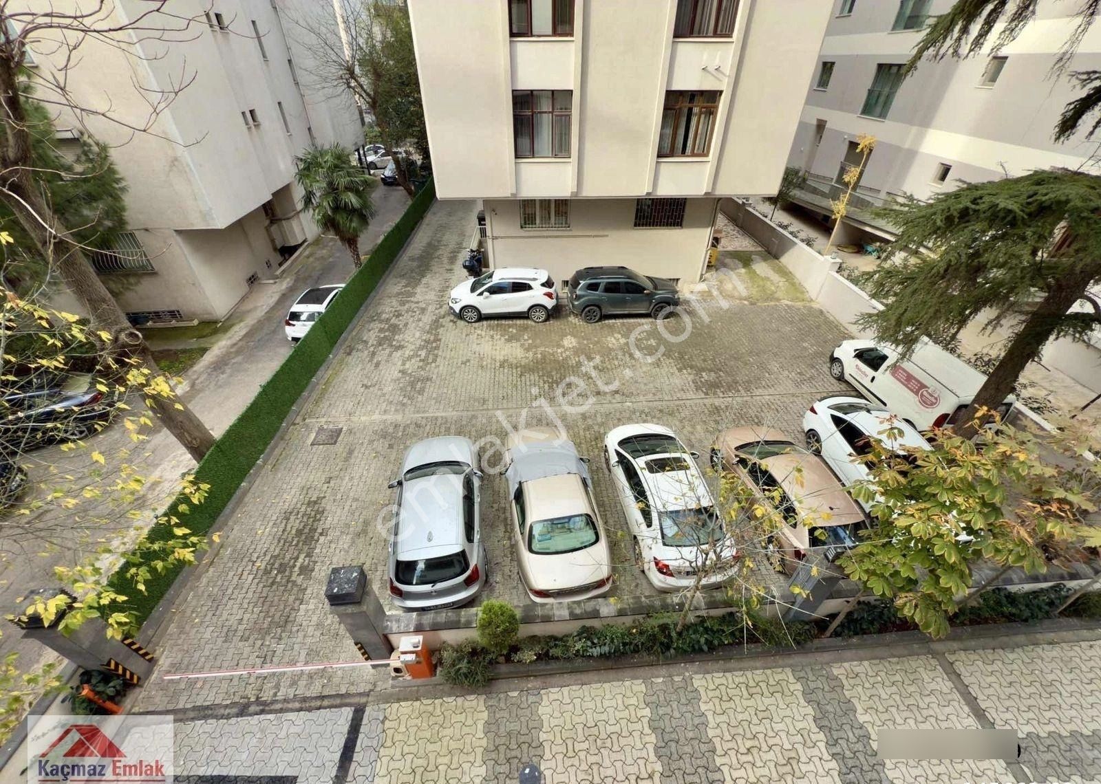 Kadıköy Bağdat Caddesi Satılık 4+1 Ckm Yanı Katta Tek Sıfır - Görsel 3