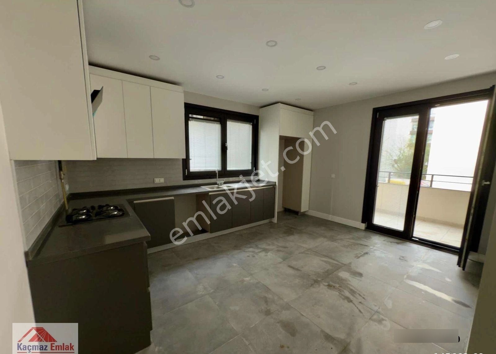 Kadıköy Bağdat Caddesi Satılık 4+1 Ckm Yanı Katta Tek Sıfır - Görsel 26