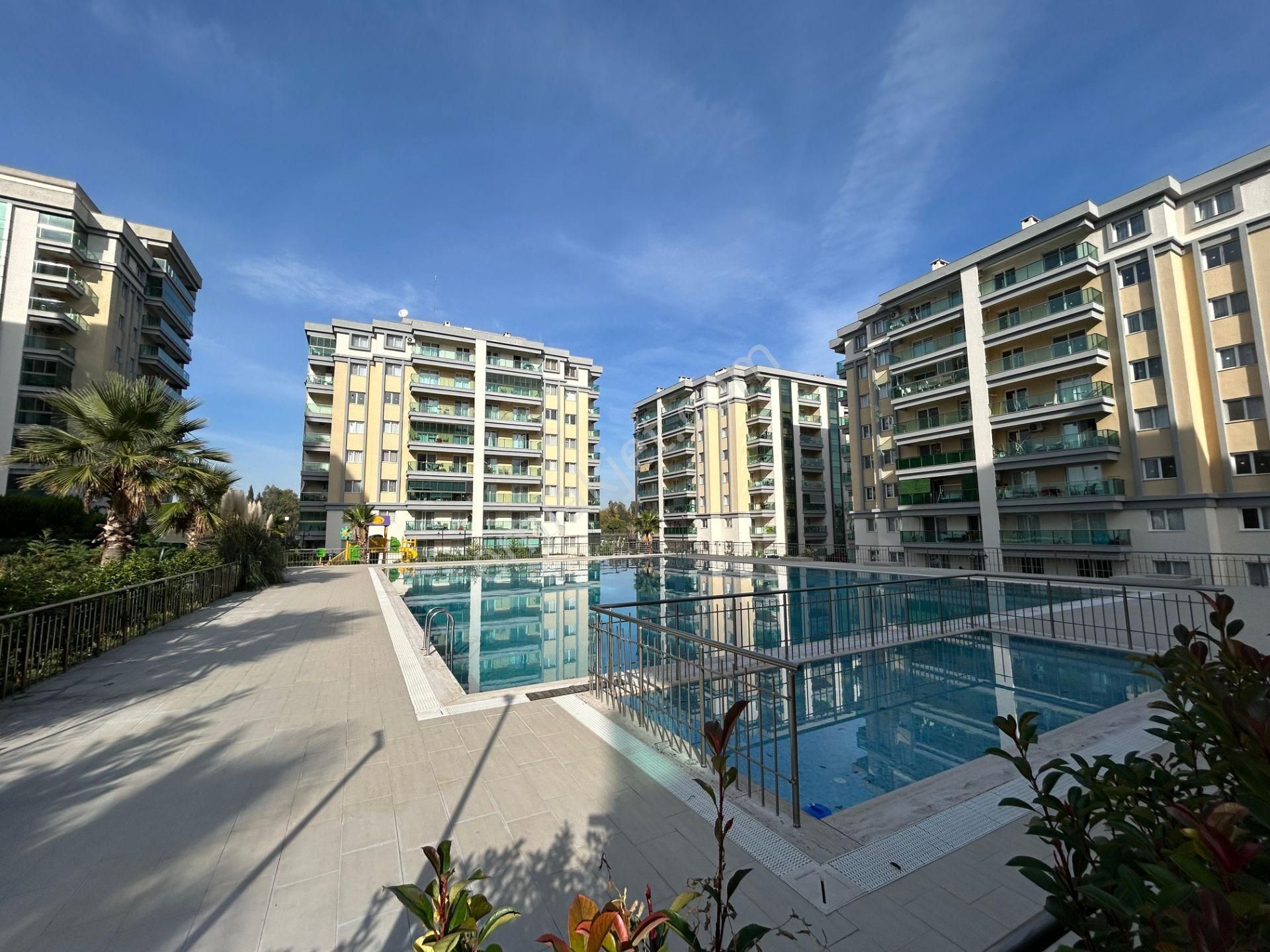 Turpa Lotus'tan Ali Pehlivanoğlu Sitesi 1+1 Kiralık Daire