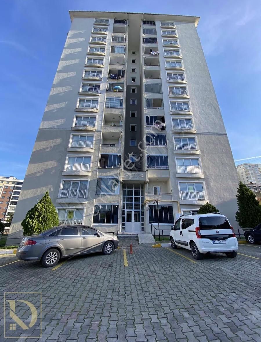 Kaşüstü Toki De Yüksek Kat Kiralık 3+1 Daire