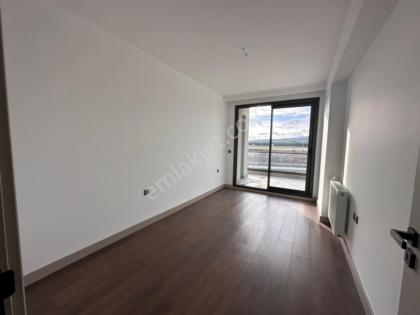 Emlak Buraya'dan Landor Sitesinde Teraslı 3+1 Kiralık Daire - Görsel 31