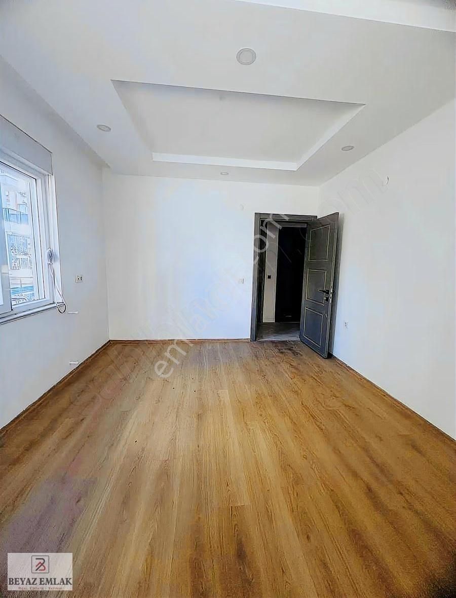 Beyaz Emlak'tan Tramvaya Yakın Havuzlu Kullanışı 2+1 Giriş Daire - Görsel 13