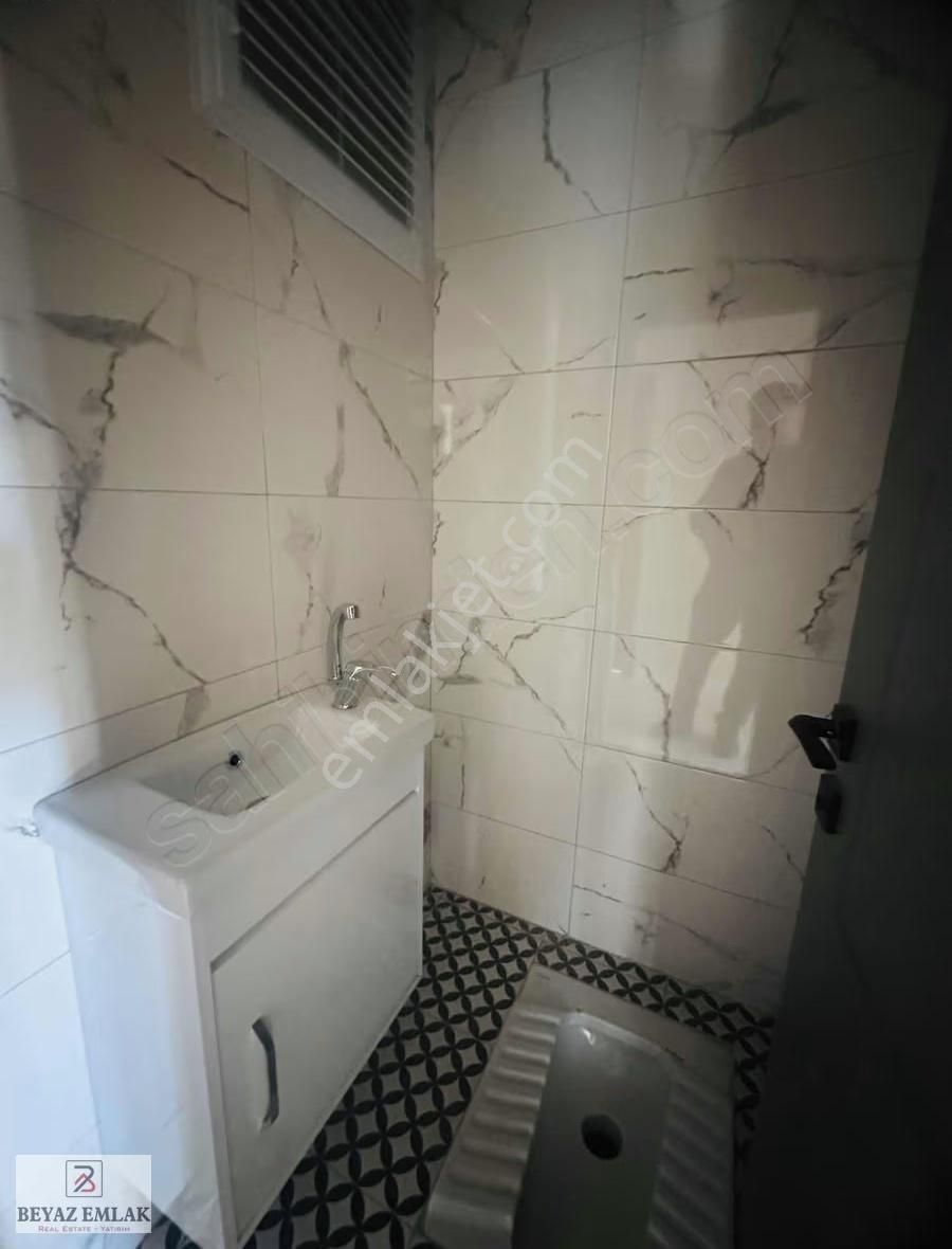 Beyaz Emlak'tan Tramvaya Yakın Havuzlu Kullanışı 2+1 Giriş Daire - Görsel 18