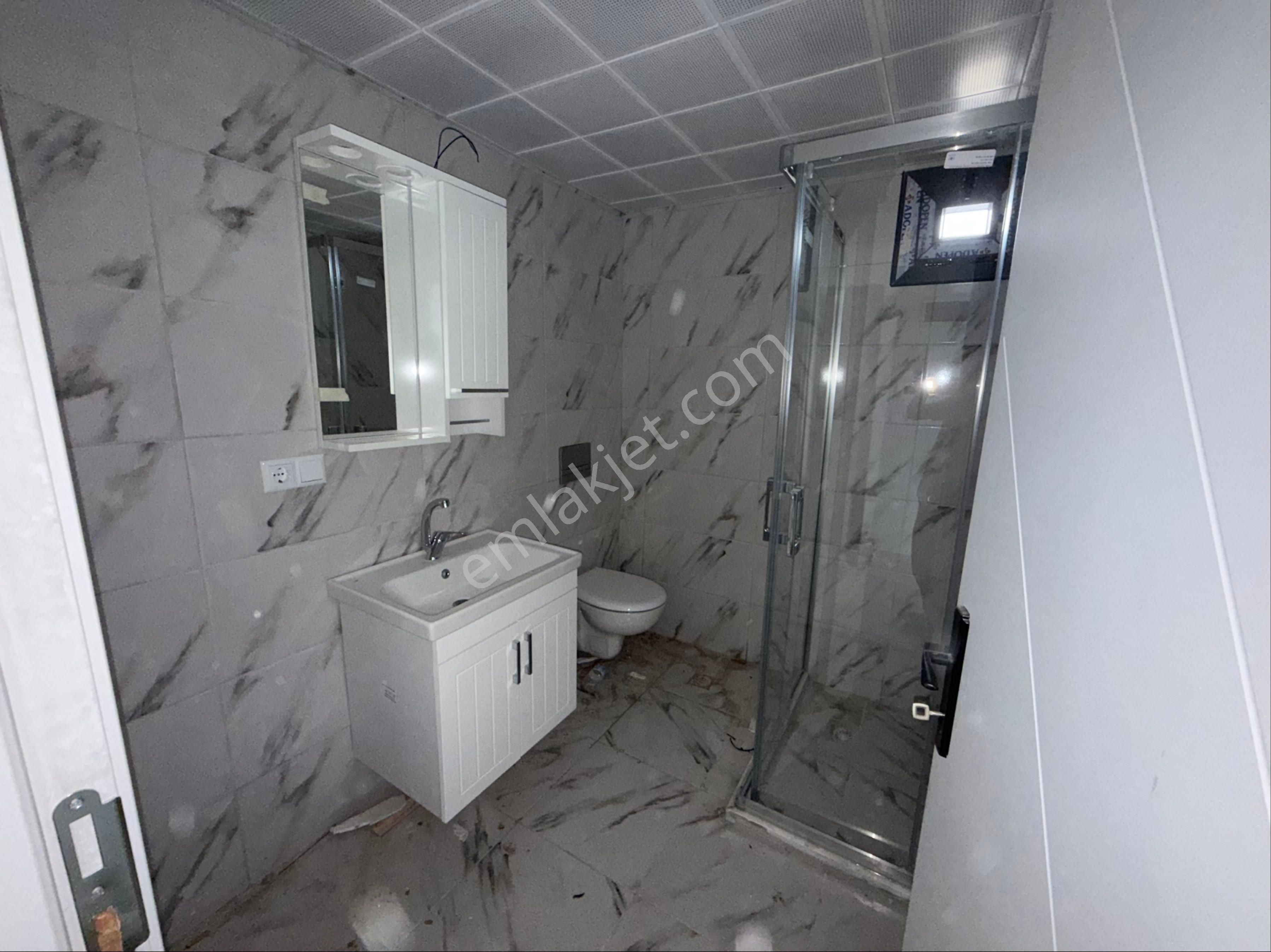 Akhisar Efendi Mh.alhatoğlu Karşısı Ön Cephe Satılık Sıfır 1+1 Daire - Görsel 6