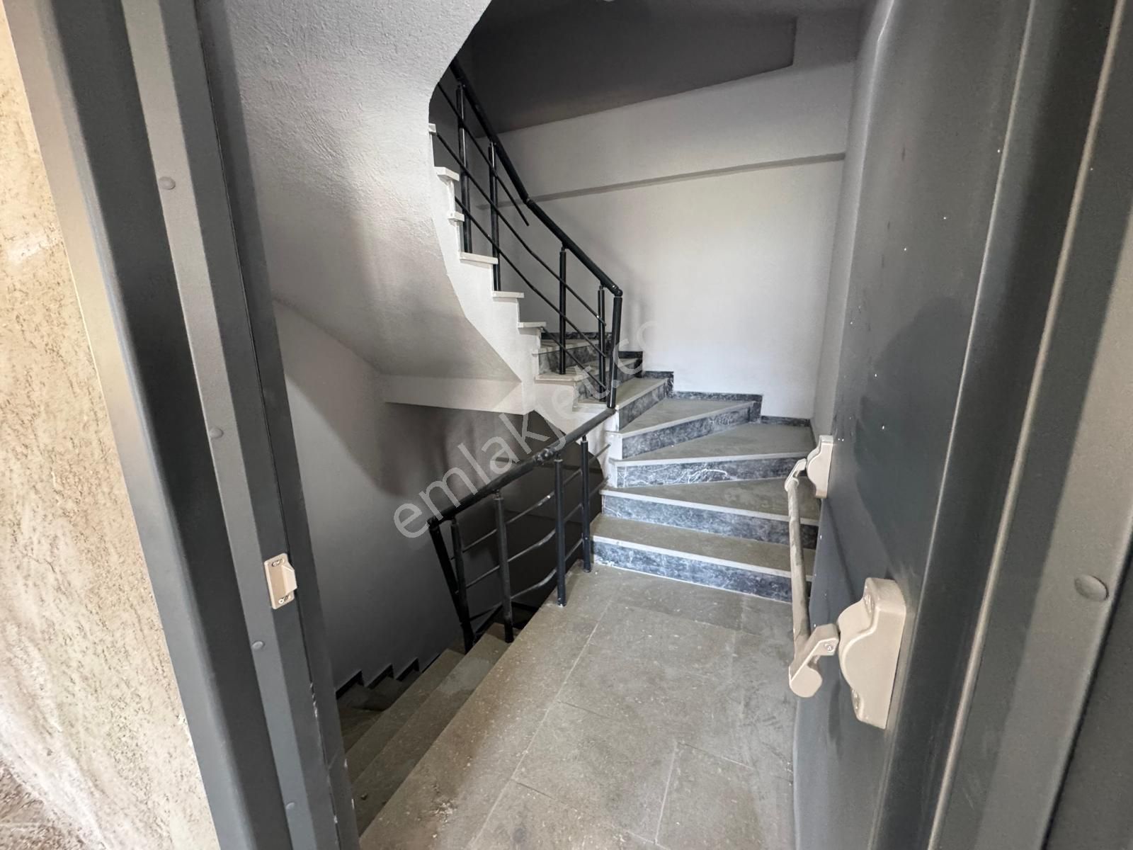 Merpa İnş.'tan Çerkezköy Tepe'de Cadde Üzeri Kiralık İş Merkezi - Görsel 34