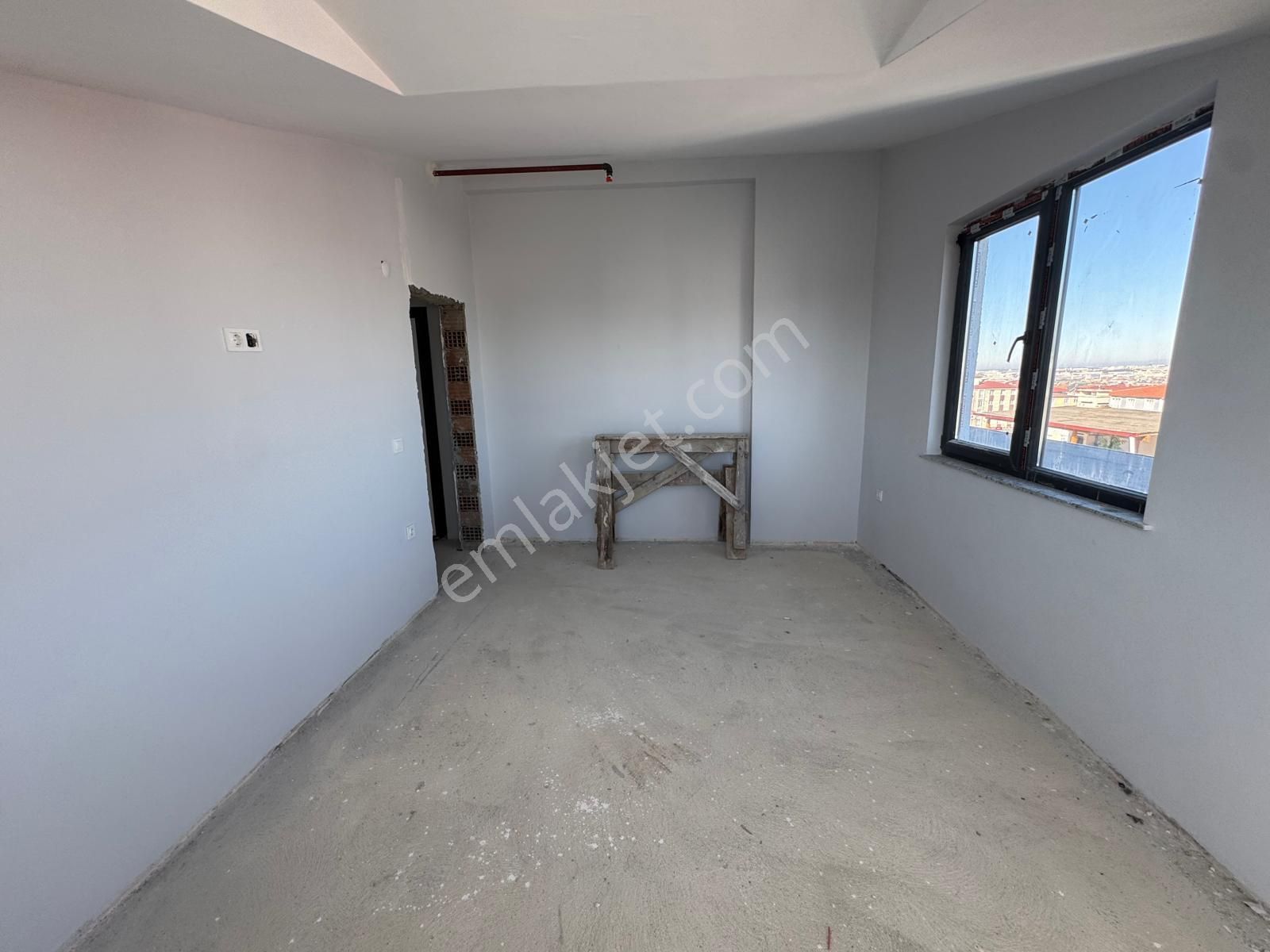 Merpa İnş.'tan Çerkezköy Tepe'de Cadde Üzeri Kiralık İş Merkezi - Görsel 31