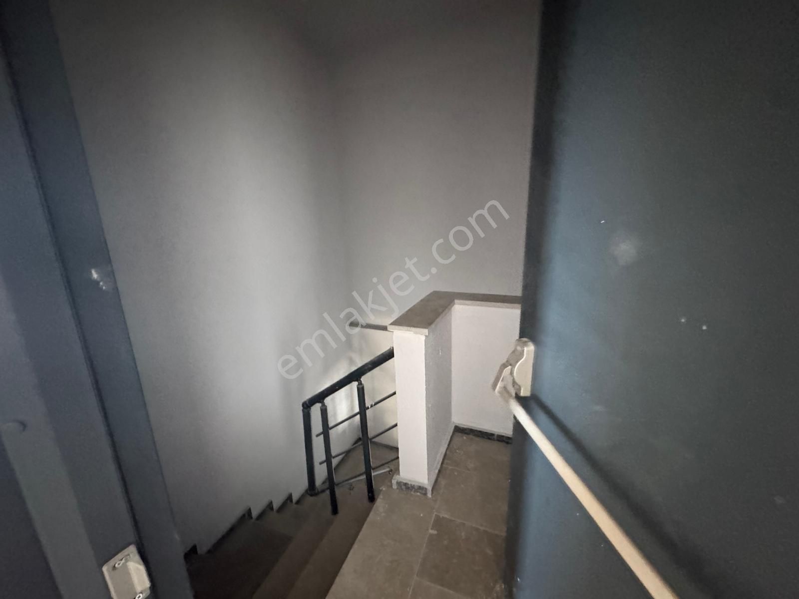 Merpa İnş.'tan Çerkezköy Tepe'de Cadde Üzeri Kiralık İş Merkezi - Görsel 26