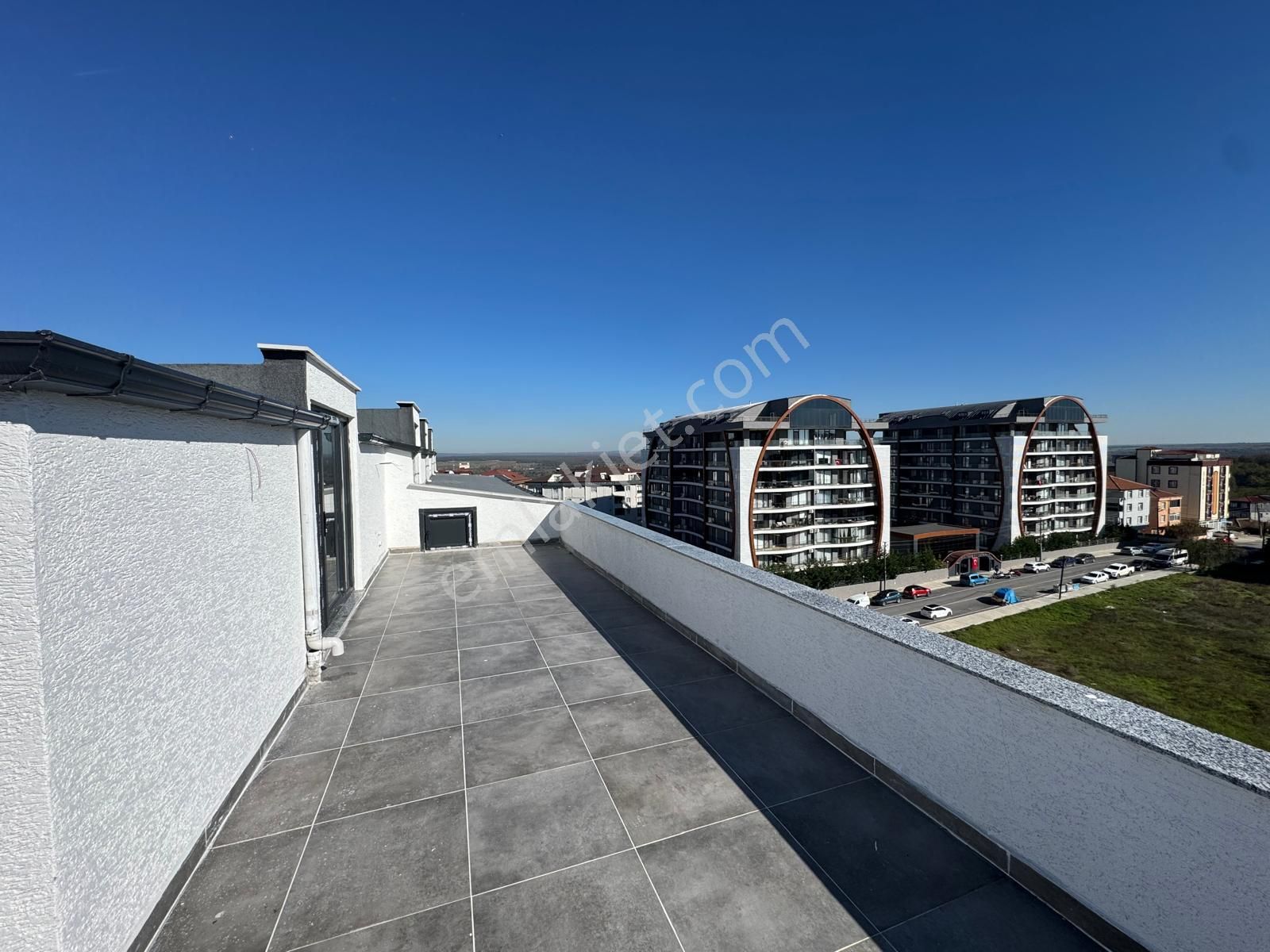 Merpa İnş.'tan Çerkezköy Tepe'de Cadde Üzeri Kiralık İş Merkezi - Görsel 18