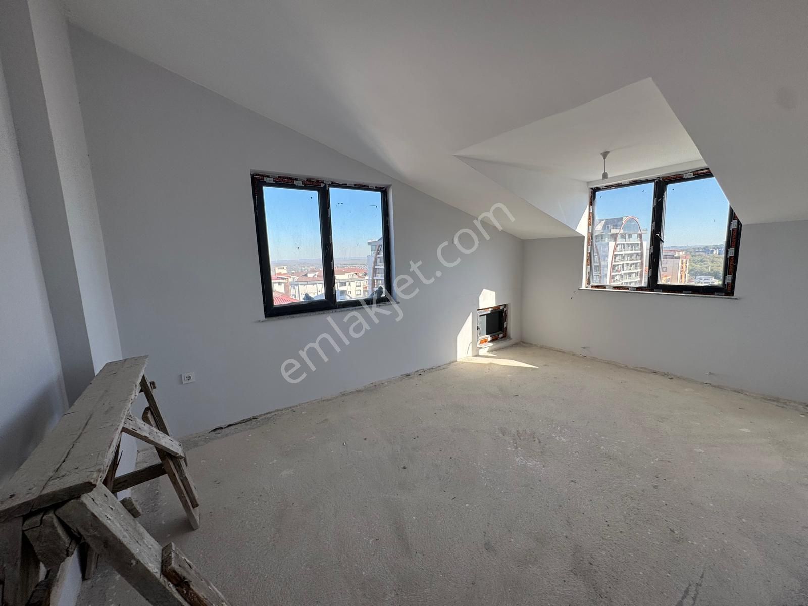 Merpa İnş.'tan Çerkezköy Tepe'de Cadde Üzeri Kiralık İş Merkezi - Görsel 29