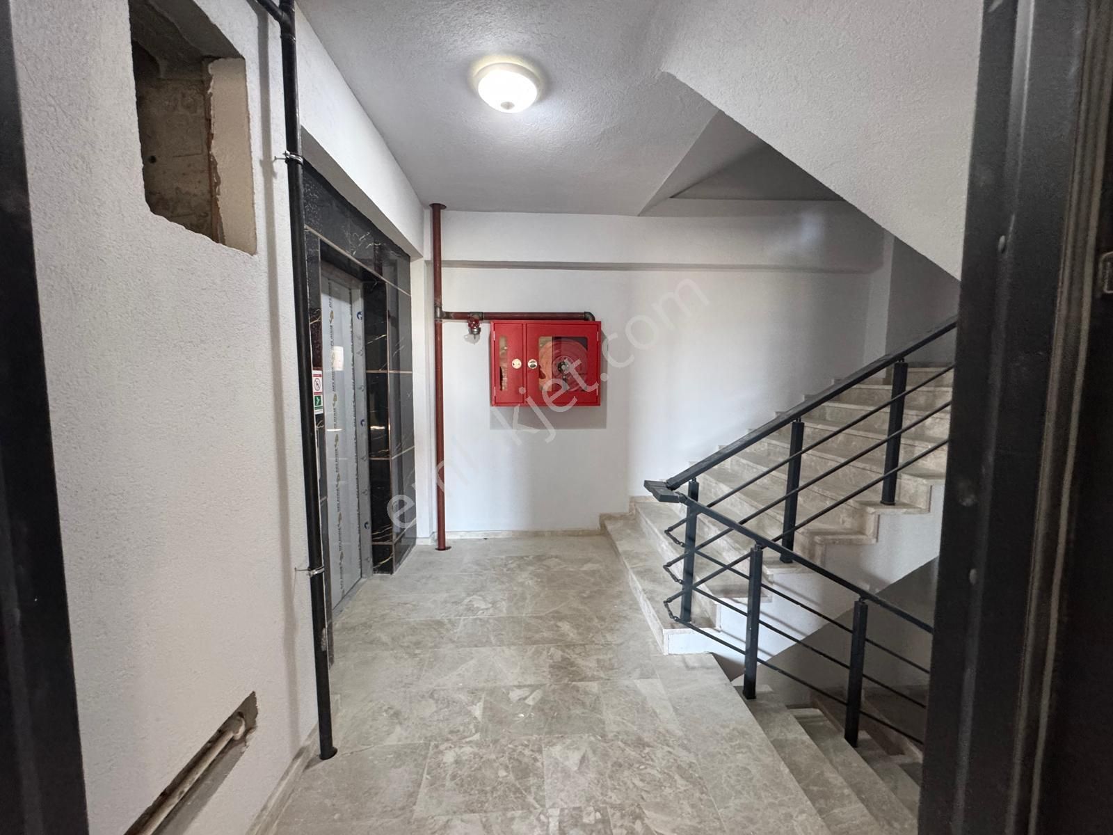 Merpa İnş.'tan Çerkezköy Tepe'de Cadde Üzeri Kiralık İş Merkezi - Görsel 14