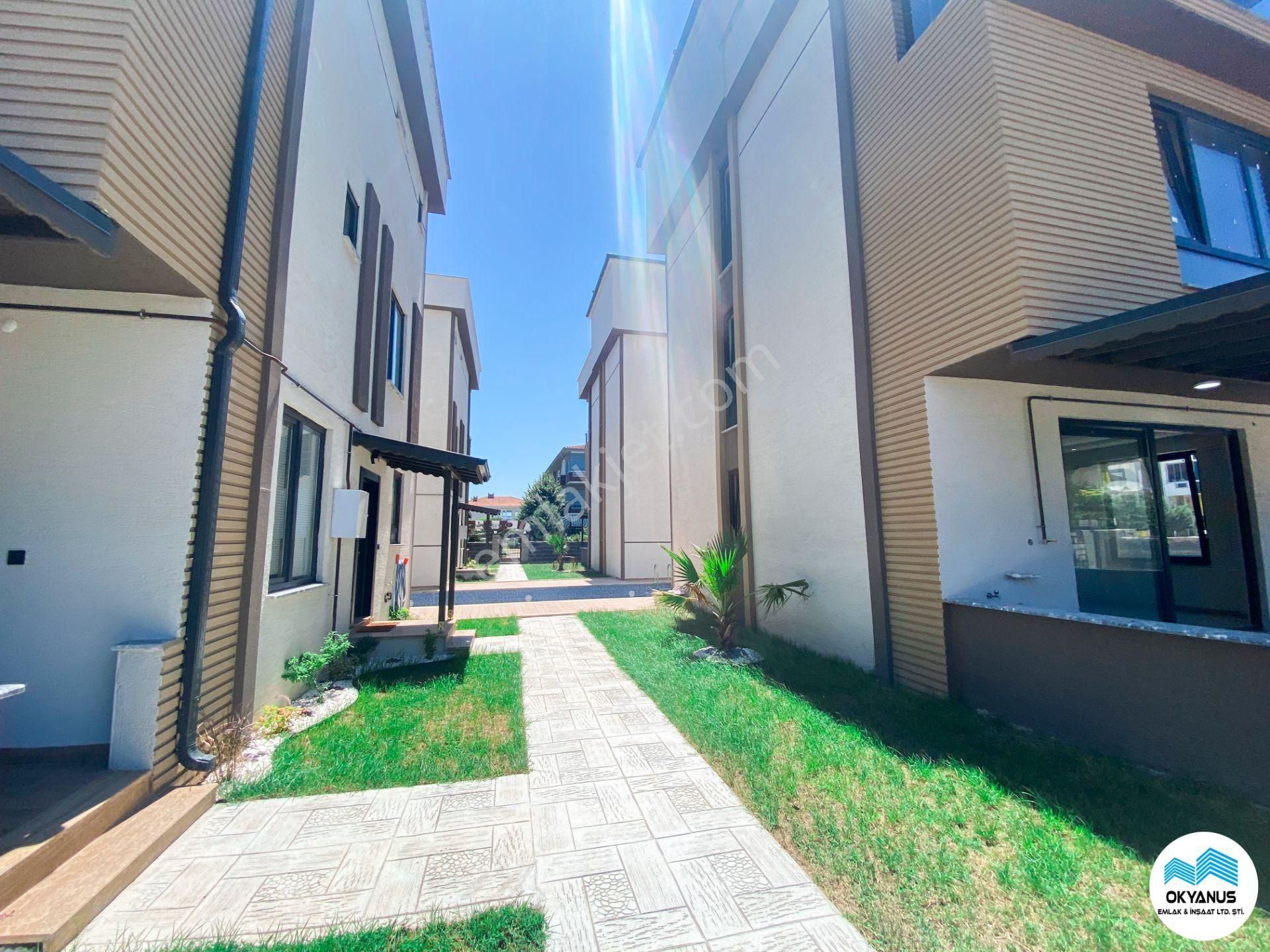 Karasu'da Site İçi Havuzlu 3+1 Sıfır Modern Villa - Görsel 4