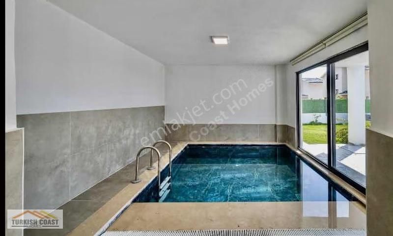 Emsallerden Çok Daha Özel Bir Villa! - Görsel 11