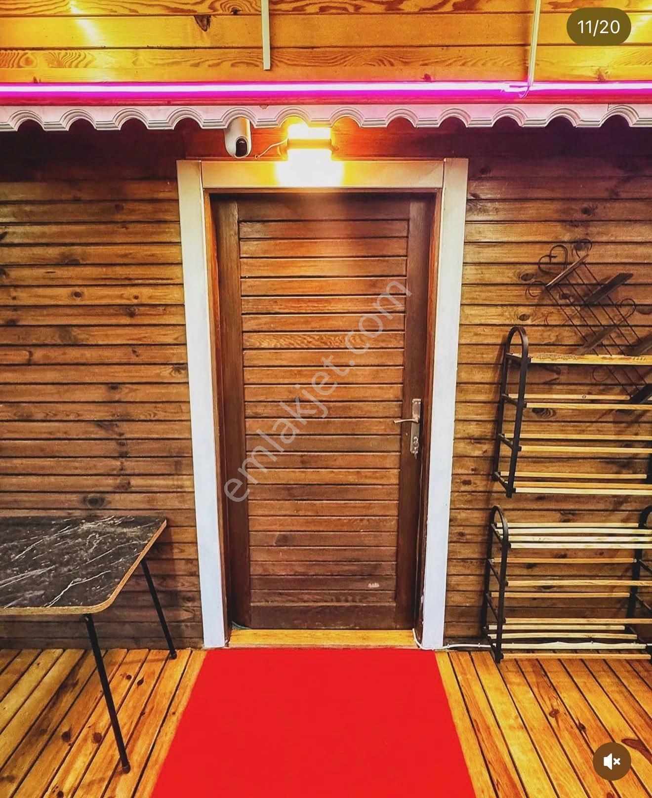 Bornova Yaka Köyde Hali Hazırda İçinde Evi Olan Arsalı Ev Yaz Kış Kulanabilleceğiniz Yer 303m2 Bahçe - Görsel 12