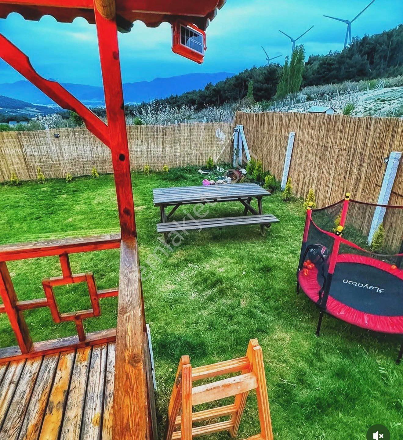 Bornova Yaka Köyde Hali Hazırda İçinde Evi Olan Arsalı Ev Yaz Kış Kulanabilleceğiniz Yer 303m2 Bahçe - Görsel 11