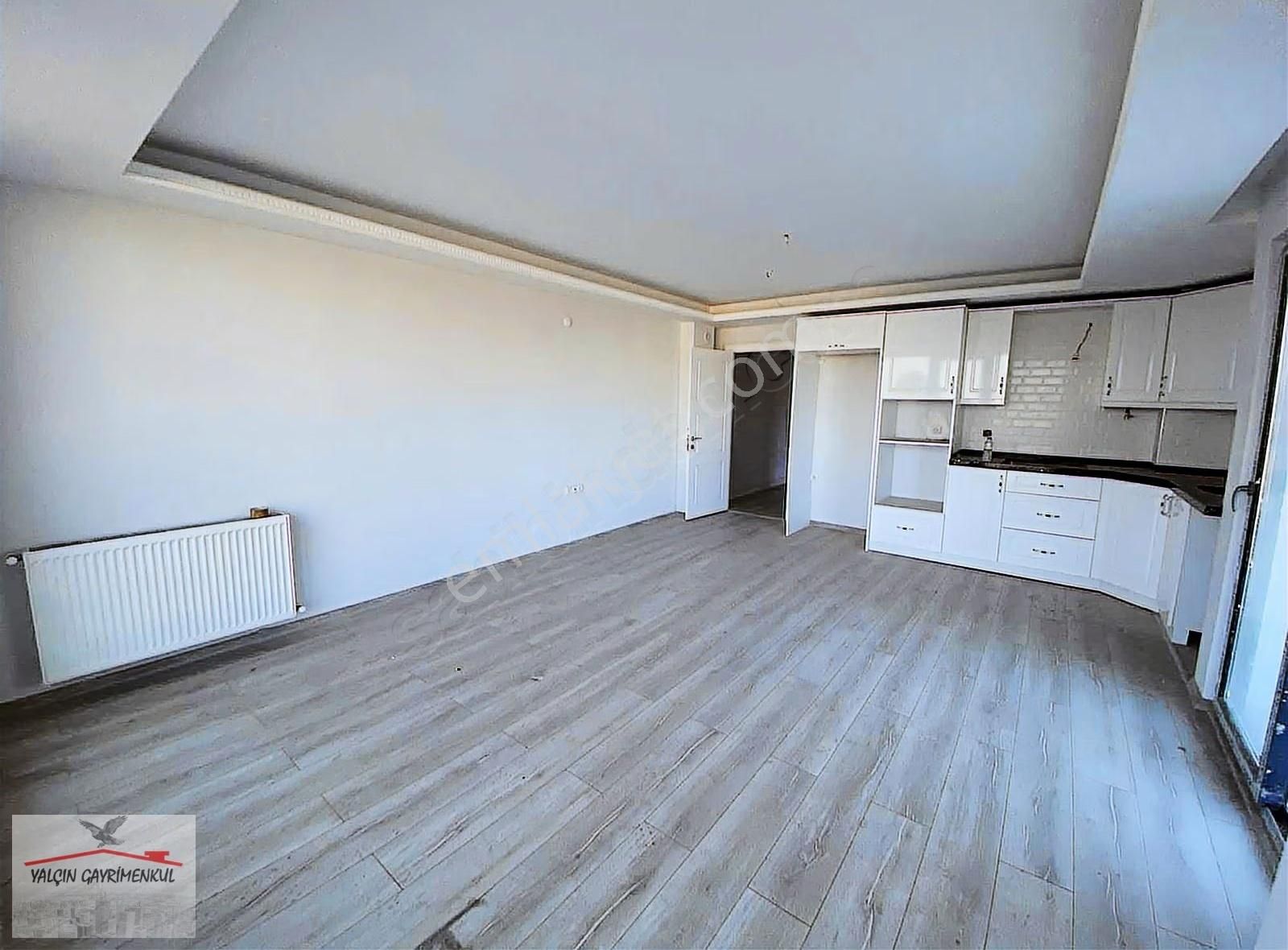 Atakum'da Deniz Manzaralı, Ebeveynli, Cambalkonlu Satılık 2+1 - Görsel 2