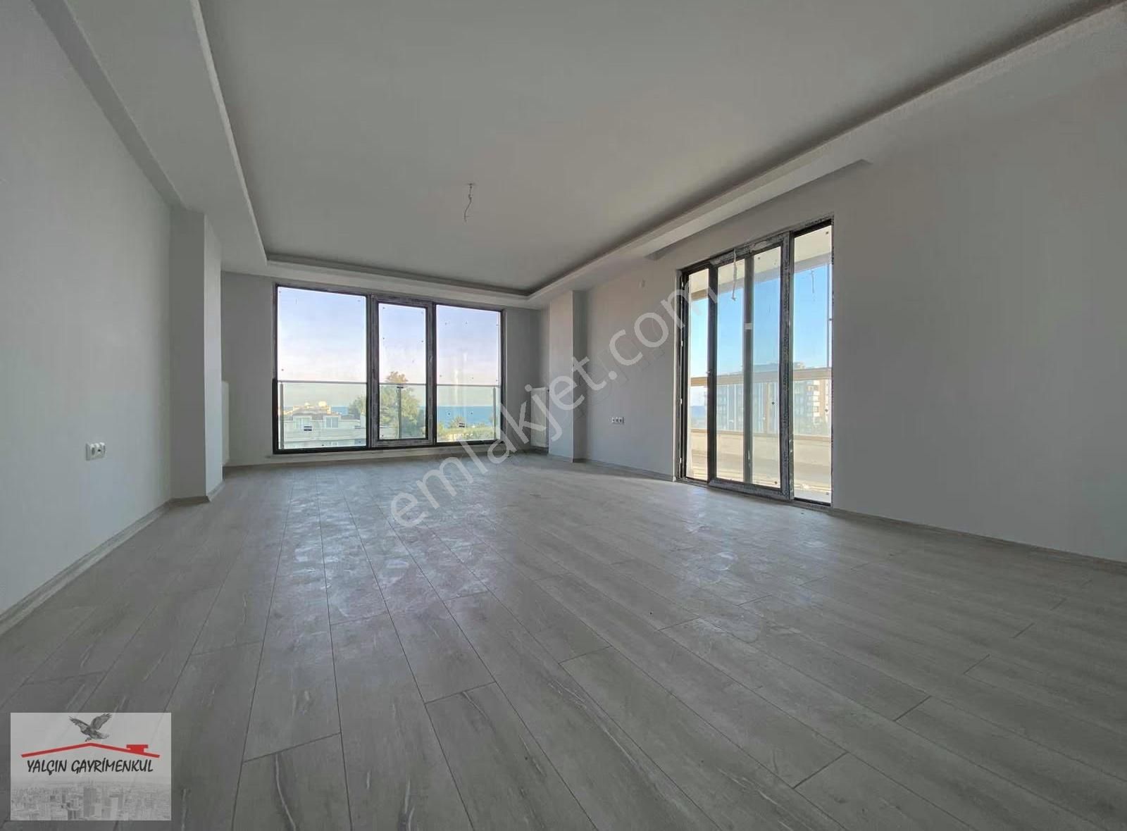 Atakum'da Deniz Manzaralı, Ebeveynli, Cambalkonlu Satılık 3+1 - Görsel 2