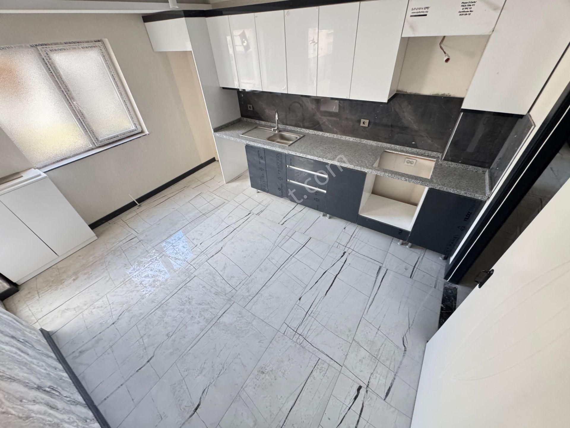 Yenikent Mustafa Kemal Mh.de 3+1 Okulla Bölgesinde Satılık Daire - Görsel 6