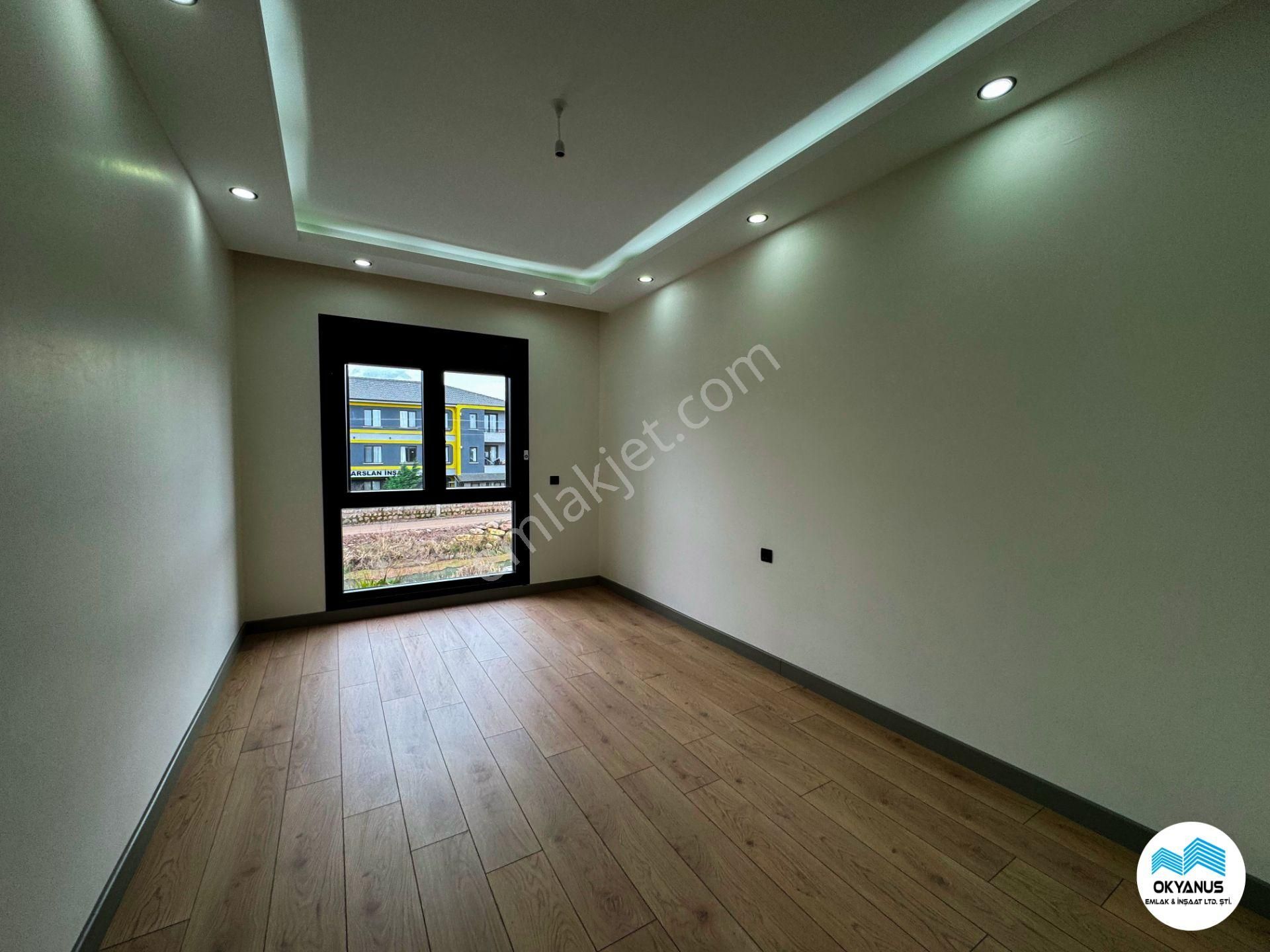 Karasu'da Geniş Metrekare Modern Tasarım 5+1 Lüks Villa - Görsel 20