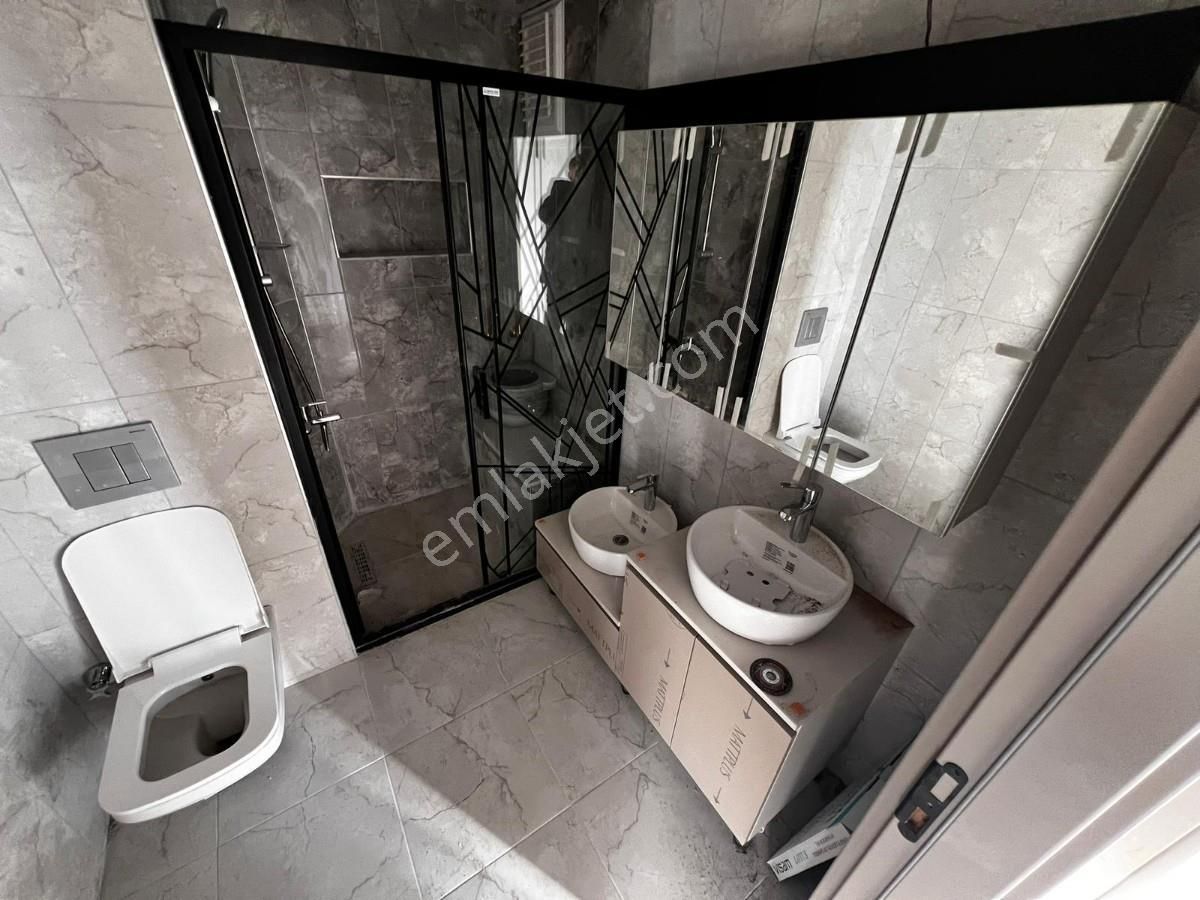 Metro Ve Hastaneye Yakın Mesafede 3+1 Ulra Lüks Daire İmkan! !!! - Görsel 30