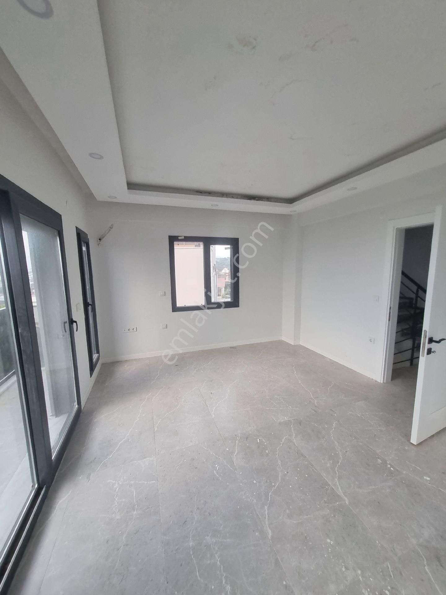 Premar Ayvada'dan Pelitköy Sahilde Sıfır Tripleks Villa - Görsel 24