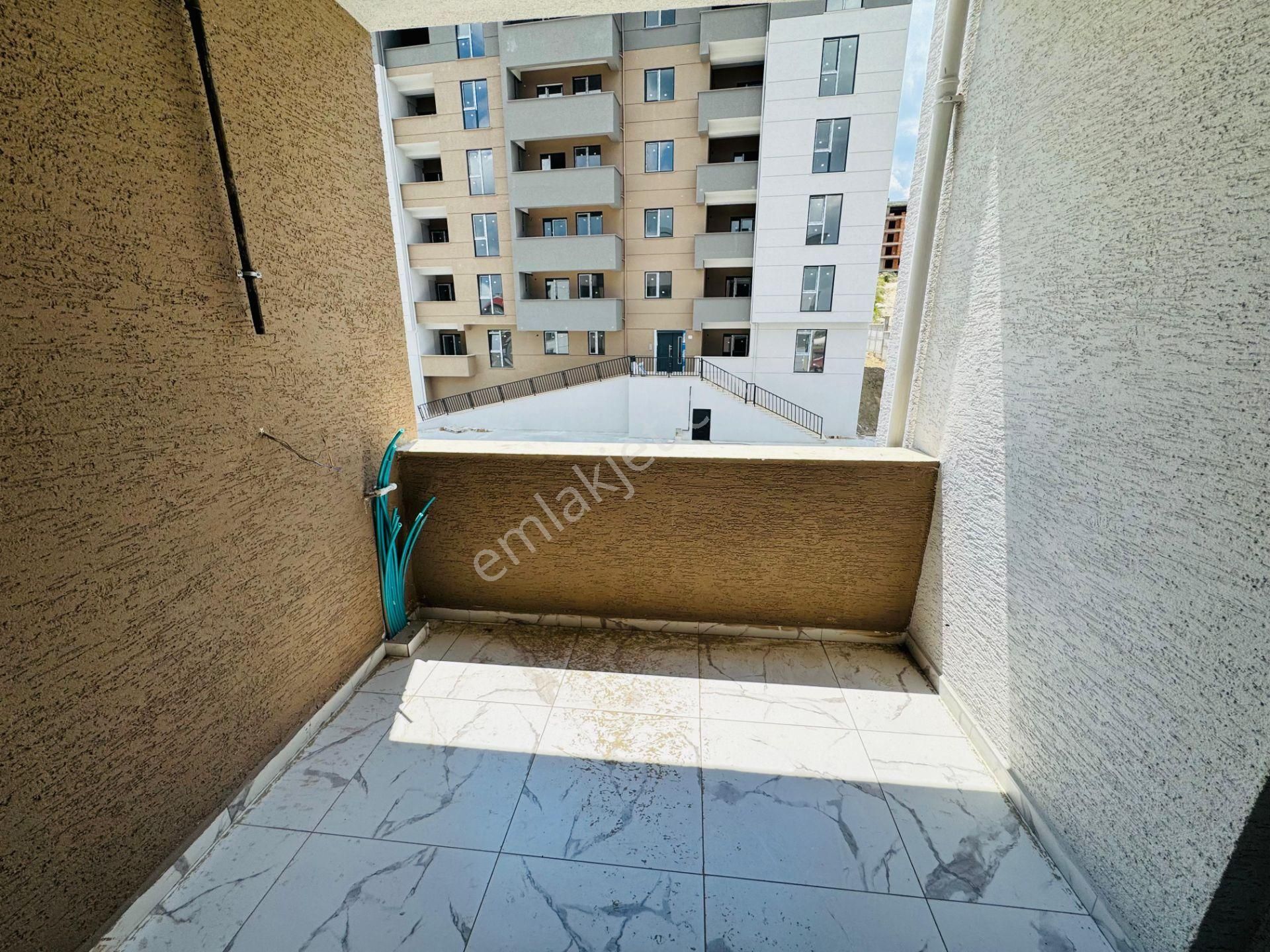 Merpa İnşaat'tan İstasyon Mah'de Site İçerisinde'' İskanlı Kat Mülkiyetli '' 2+1 Sıfır Daire - Görsel 15