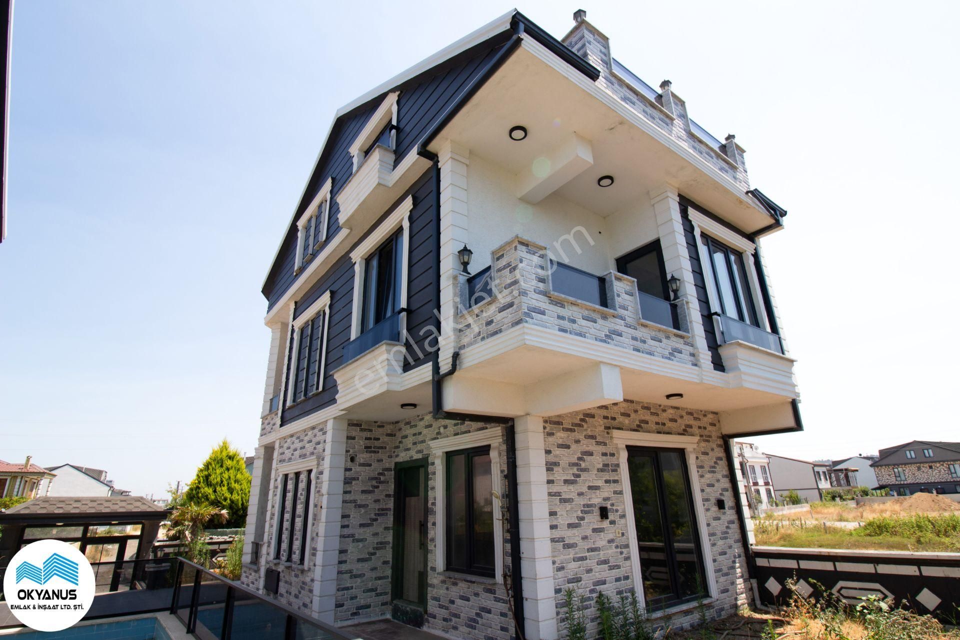Kocaali'de Havuzlu İki Adet Müstakil Deniz Gören 4+1 Lüks Villa - Görsel 3