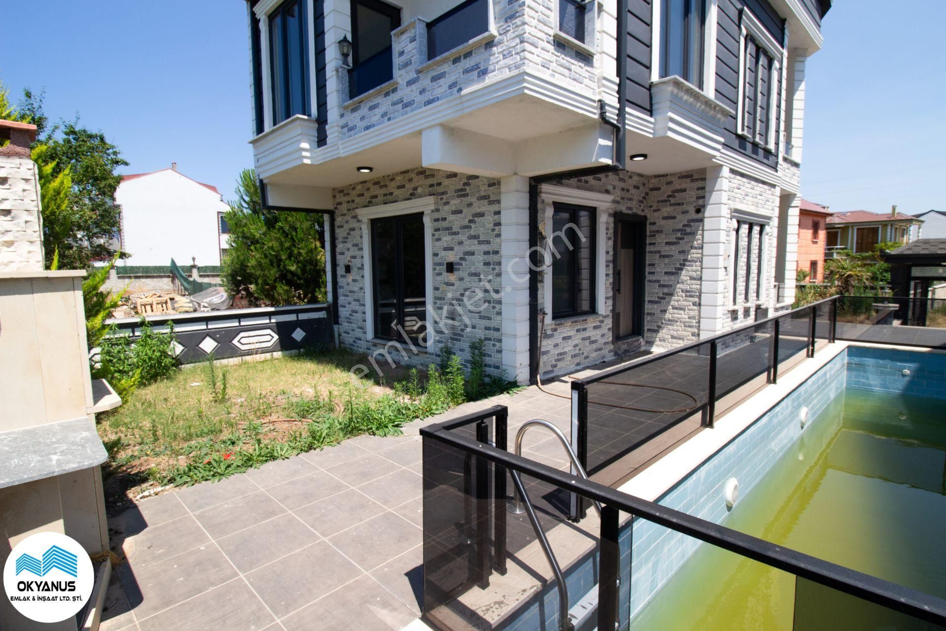 Kocaali'de Havuzlu İki Adet Müstakil Deniz Gören 4+1 Lüks Villa - Görsel 5