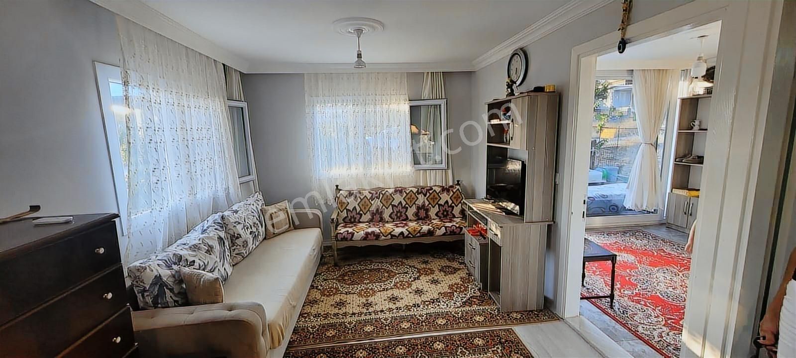 Buca Kaynaklar Gölet Civarı Bahçeli Müstakil Ev - Görsel 8