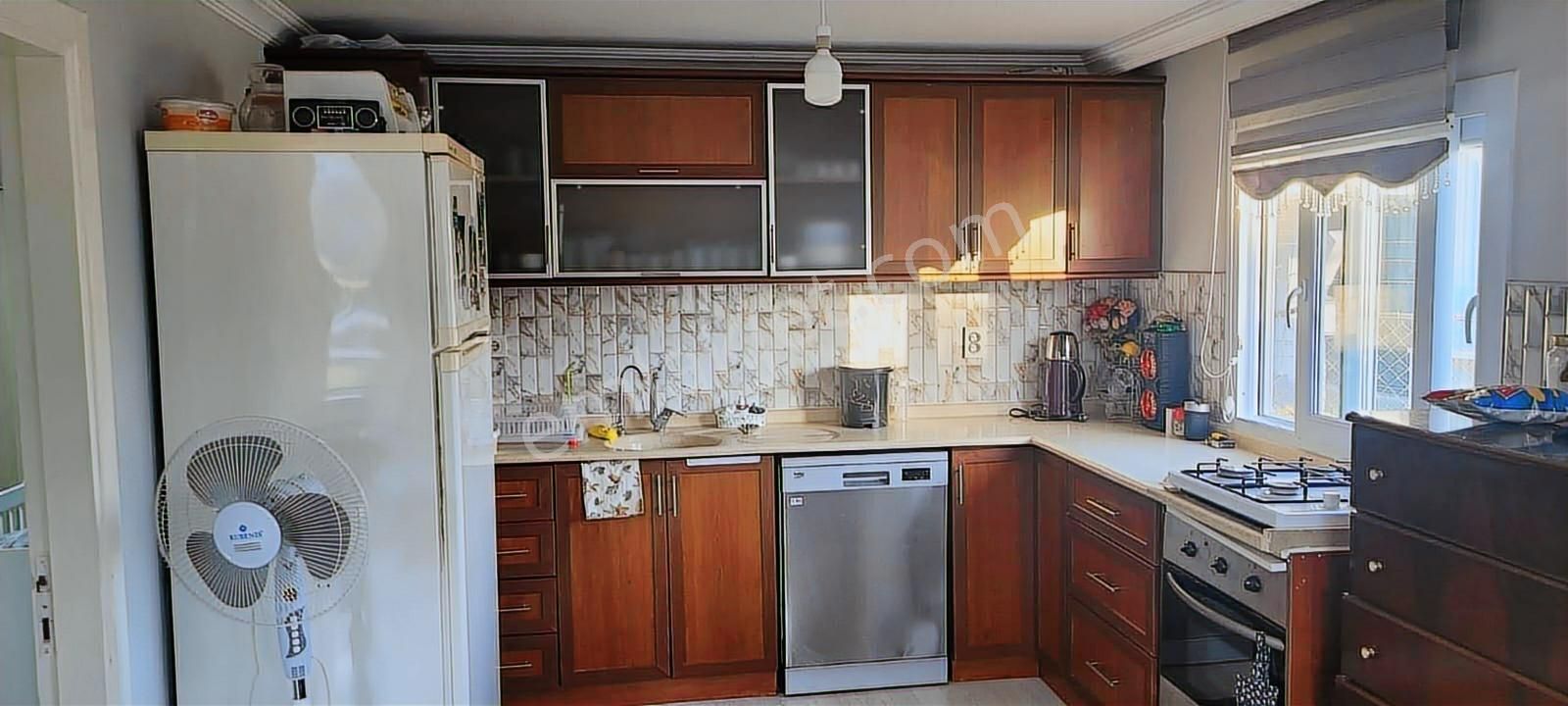 Buca Kaynaklar Gölet Civarı Bahçeli Müstakil Ev - Görsel 9