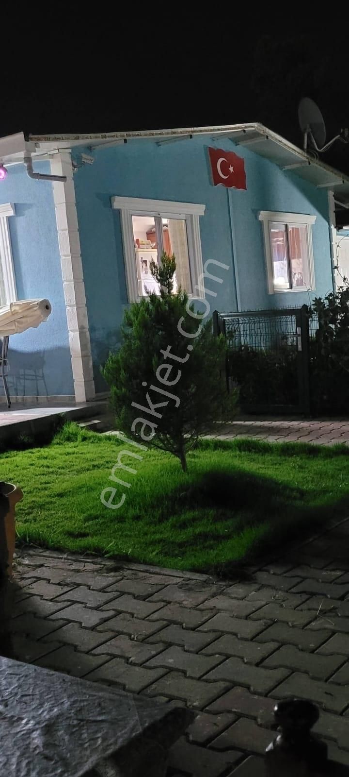 Buca Kaynaklar Gölet Civarı Bahçeli Müstakil Ev - Görsel 25