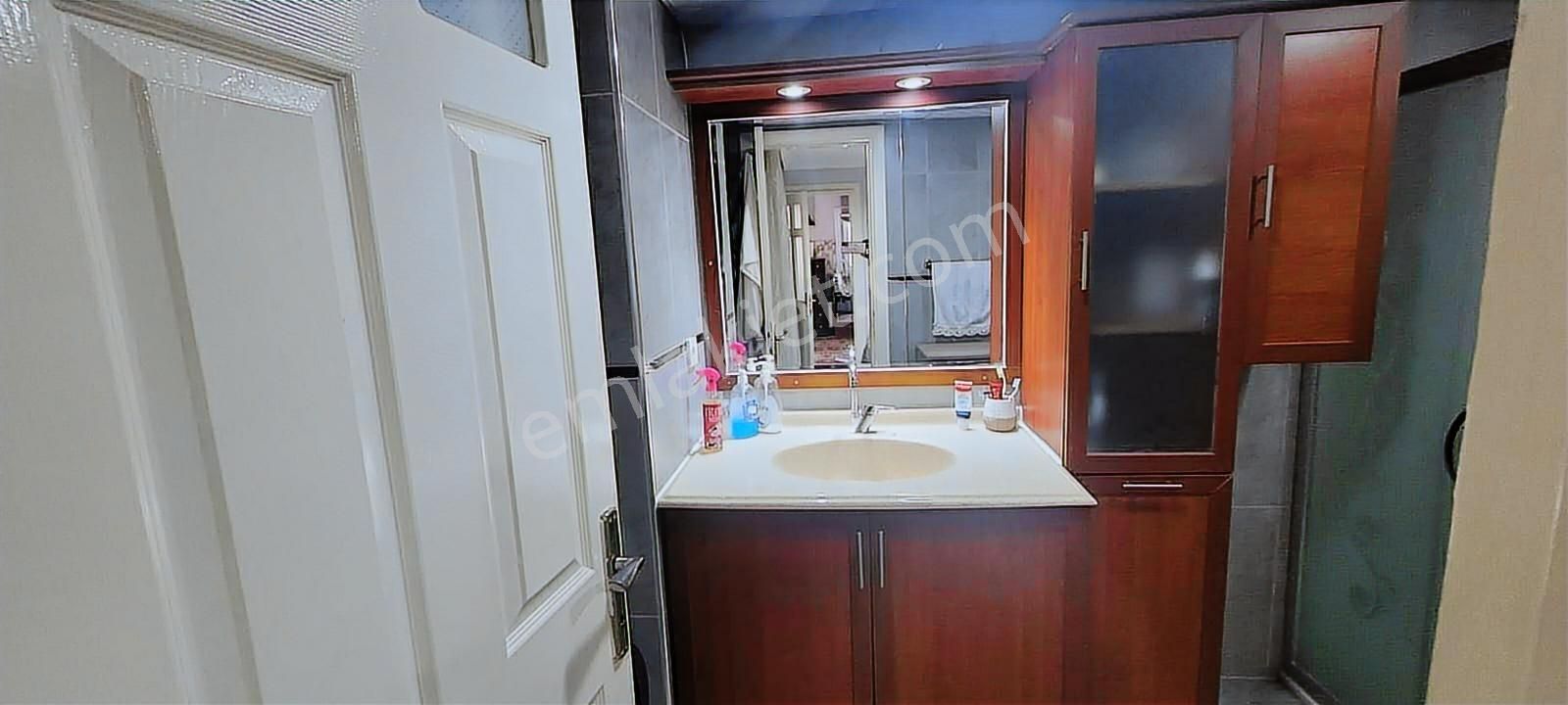 Buca Kaynaklar Gölet Civarı Bahçeli Müstakil Ev - Görsel 15