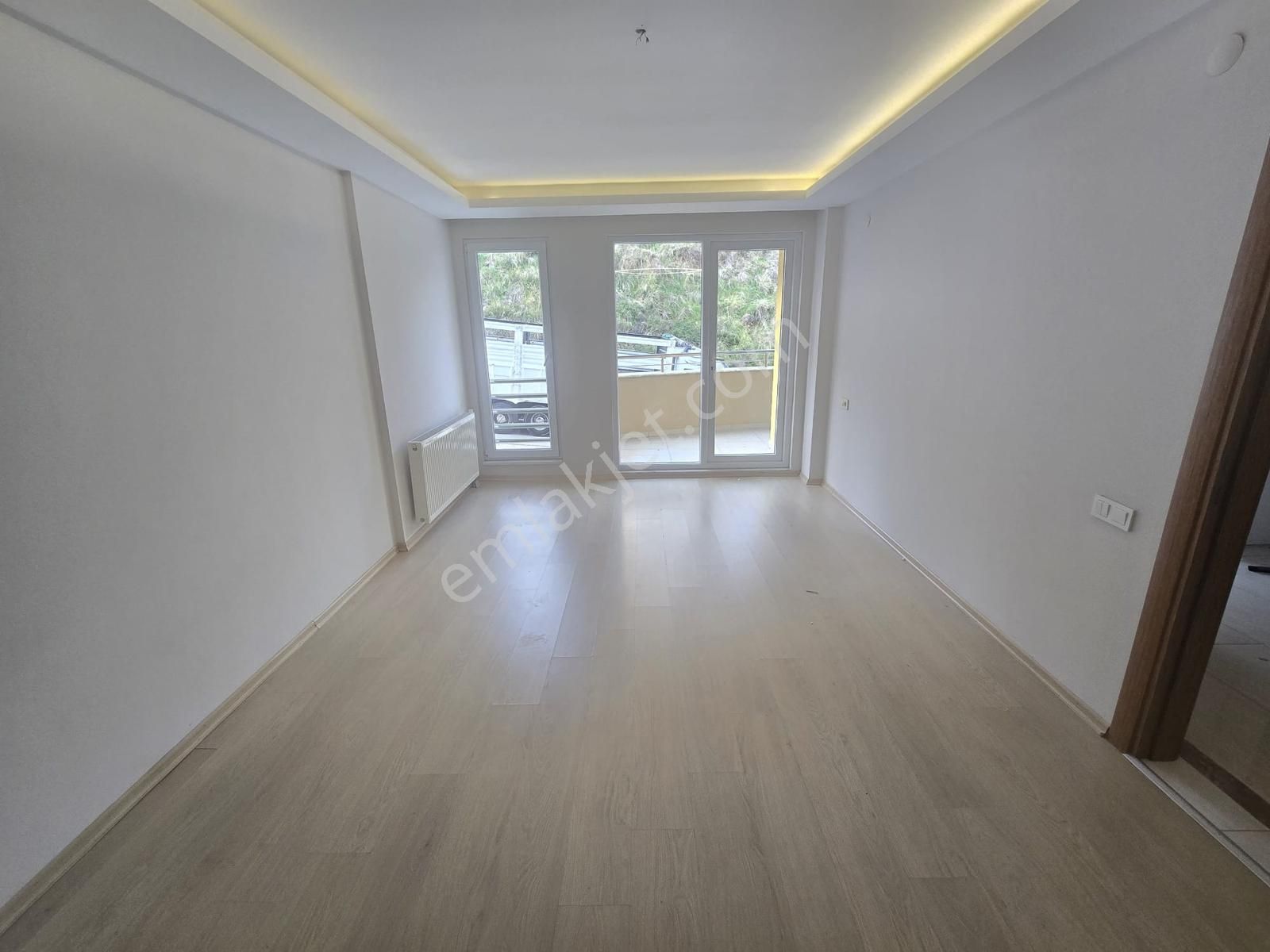 Tırpan'dan Halitpaşa'da Bayırı Olmayan Havuzlu 2+1 Satılık Daire - Görsel 15