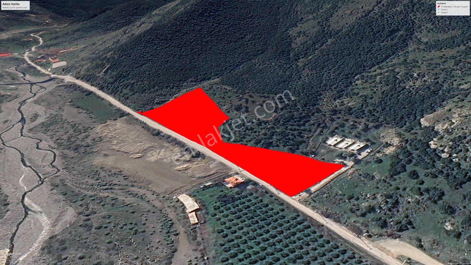 Menemen Kır Mah. Eski Manisa Yoluna 260m Cepheli 12.400m2 Arazi