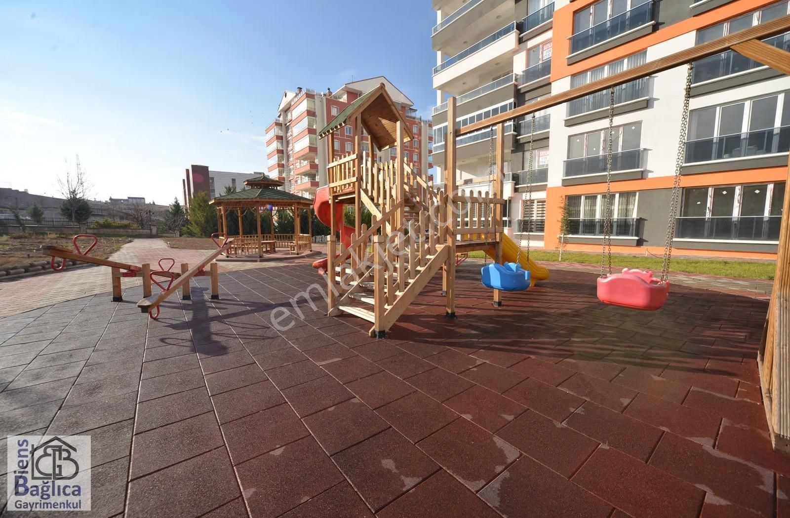 Ahimesut Yakınında Site İçi Satılık 3+1 Daire - Görsel 15