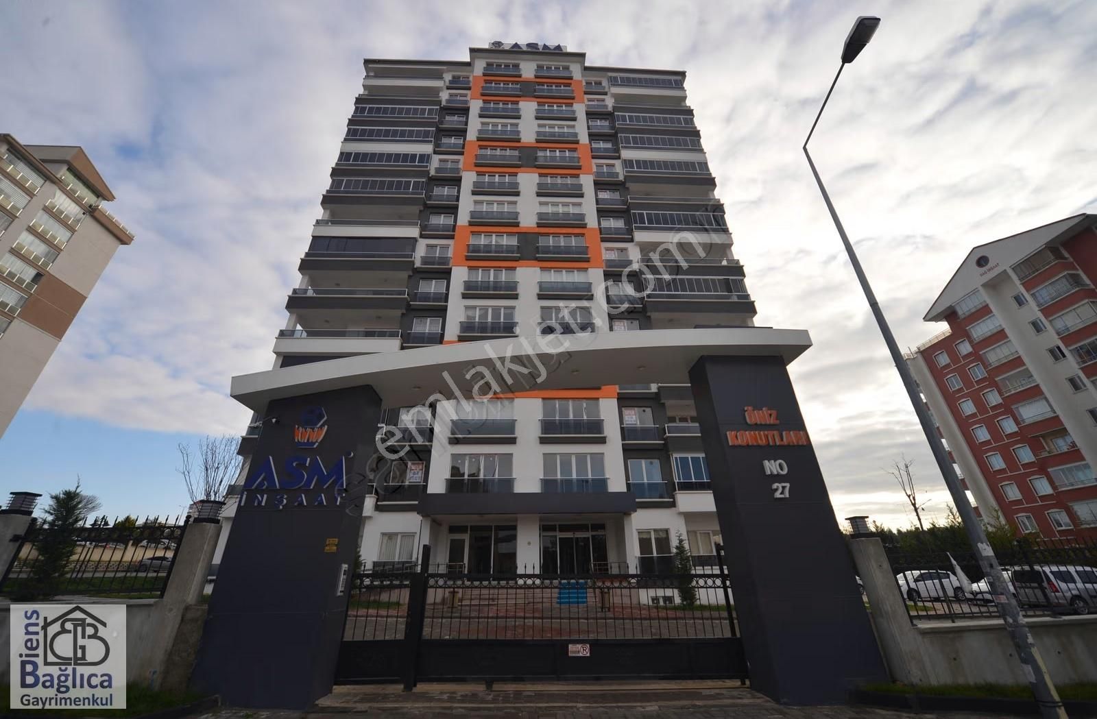 Ahimesut Yakınında Site İçi Satılık 3+1 Daire