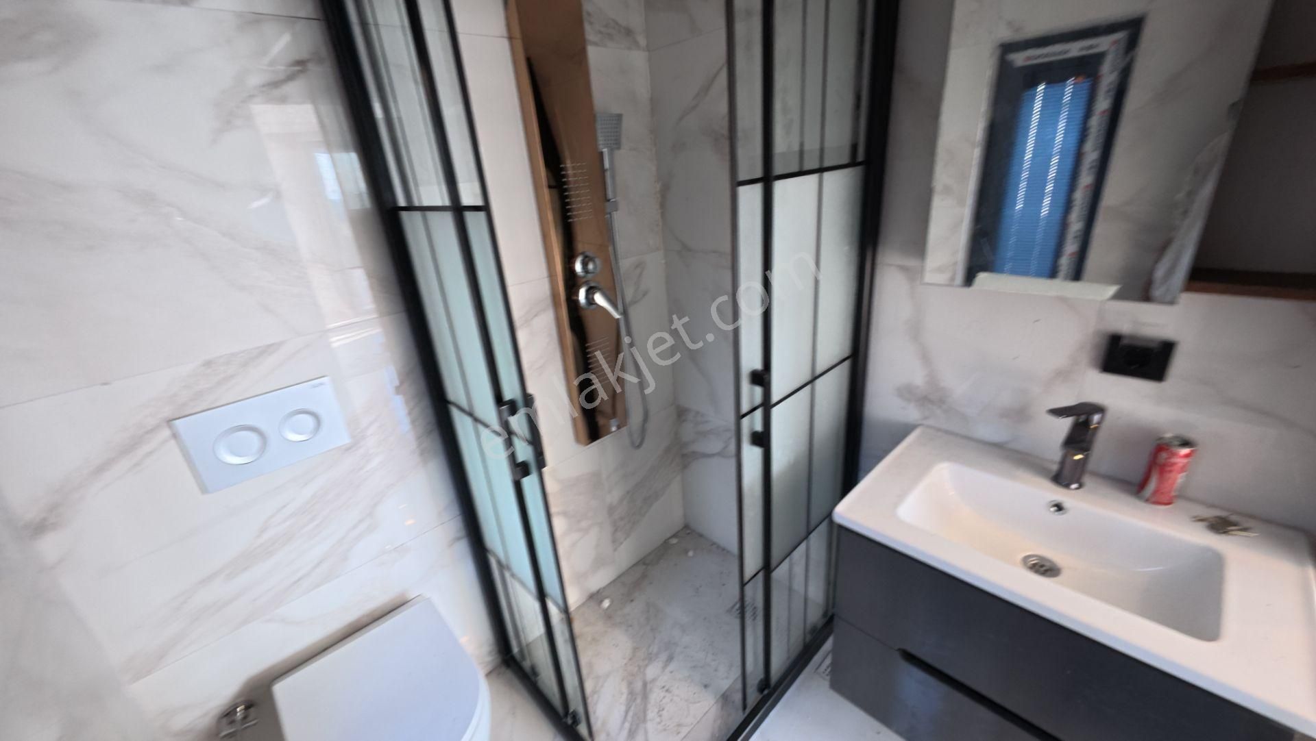 Sakarya Kocaali'de Geniş Bahçeli 4+1 Modern Villa - Görsel 29