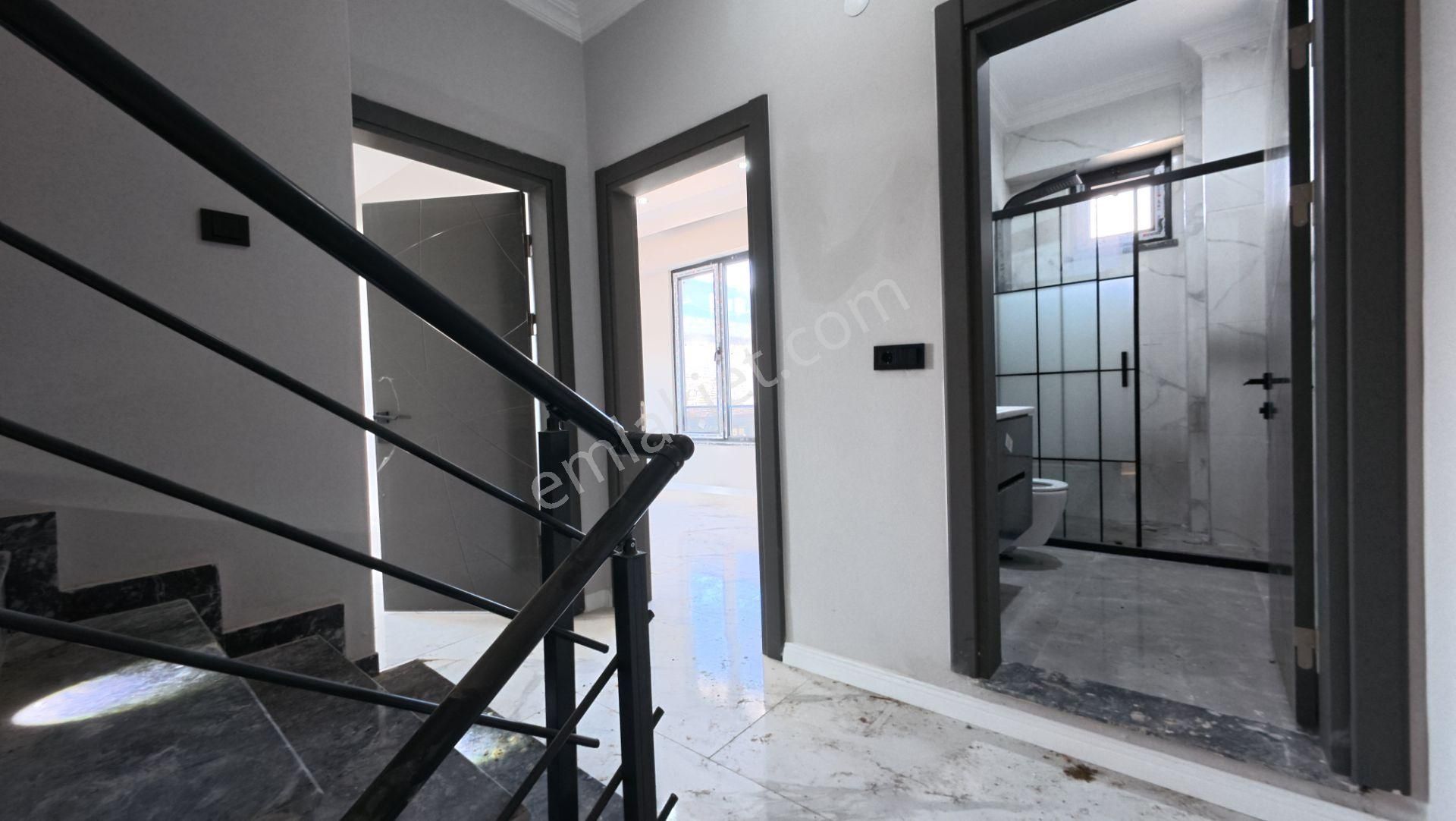 Sakarya Kocaali'de Geniş Bahçeli 4+1 Modern Villa - Görsel 16