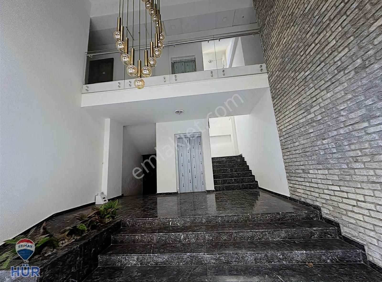 Ayfer Sever'den Serdivan M.yazıcıoğlu Bulv.ön Cephe Kiralık Ofis - Görsel 27