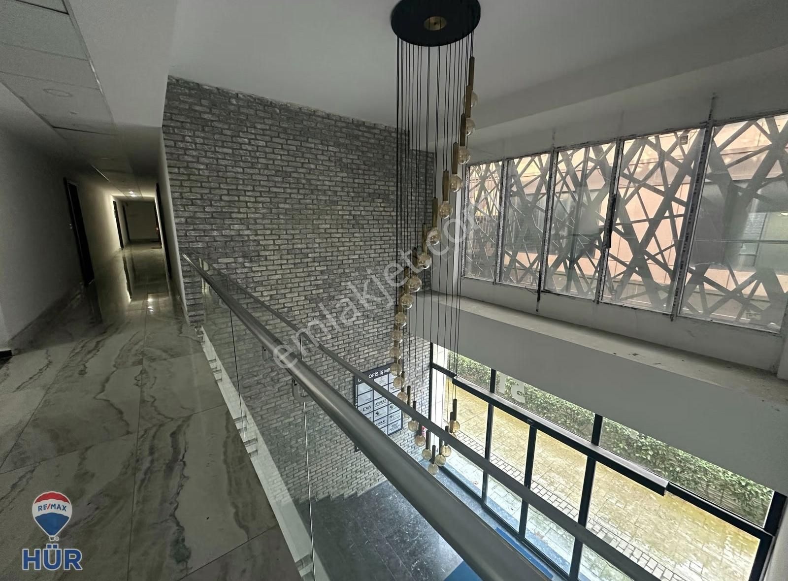 Ayfer Sever'den Serdivan M.yazıcıoğlu Bulv.ön Cephe Kiralık Ofis - Görsel 18