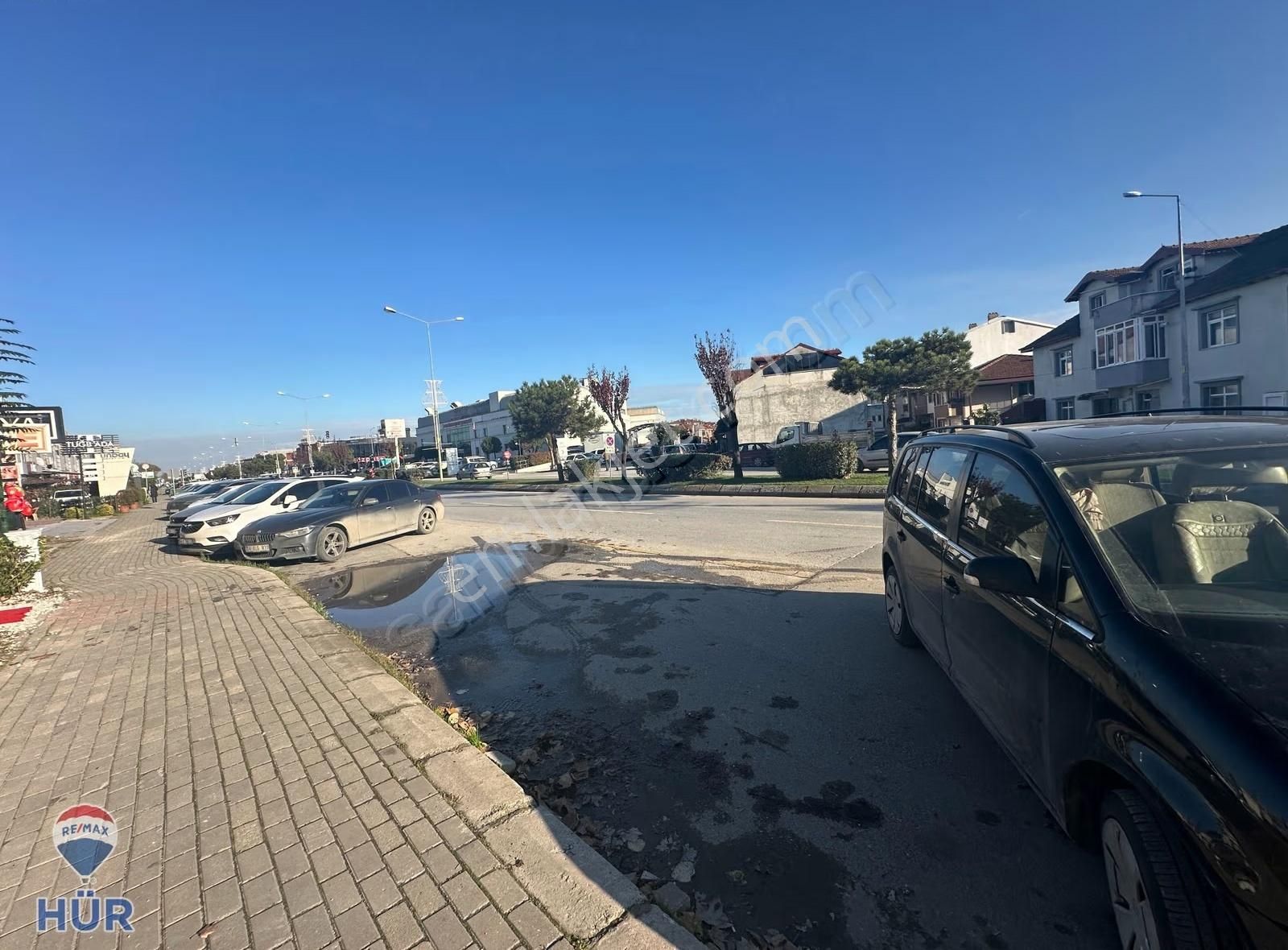 Ayfer Sever'den Serdivan M.yazıcıoğlu Bulv.ön Cephe Kiralık Ofis - Görsel 9