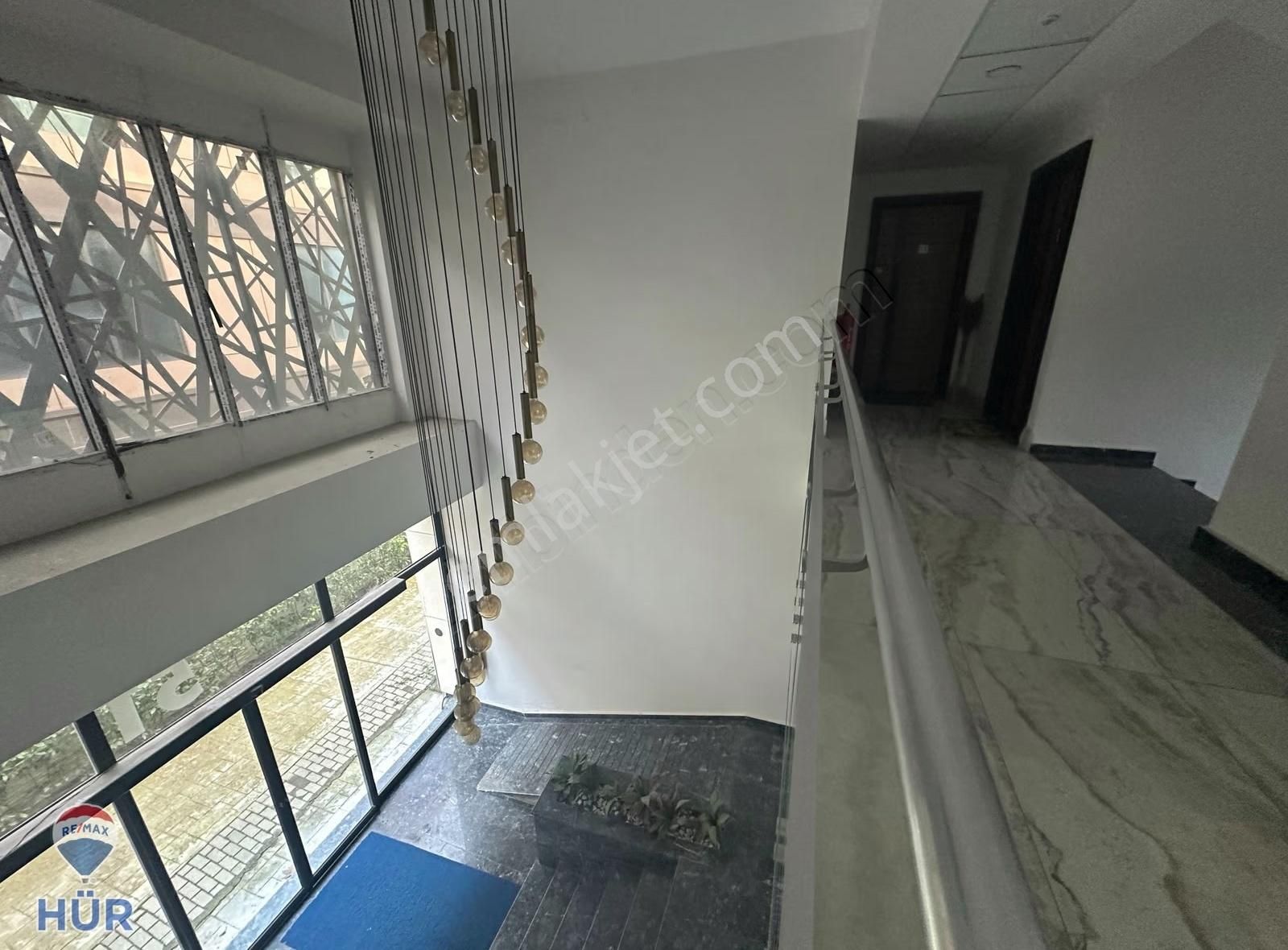Ayfer Sever'den Serdivan M.yazıcıoğlu Bulv.ön Cephe Kiralık Ofis - Görsel 17