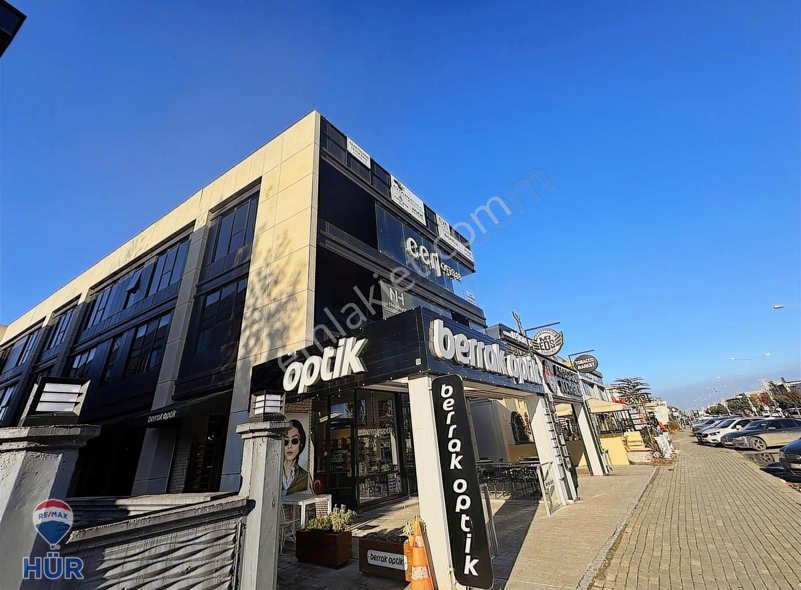 Ayfer Sever'den Serdivan M.yazıcıoğlu Bulv.ön Cephe Kiralık Ofis - Görsel 8