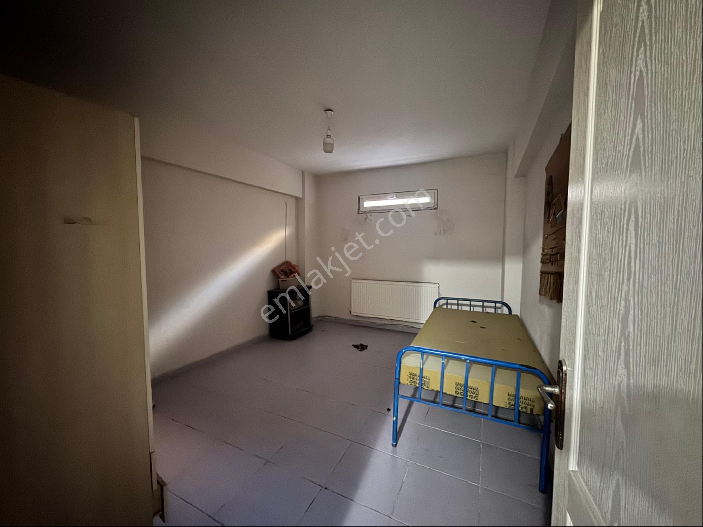 Fevzipaşa Mahallesin De Satılık 194m Dükkan - Görsel 6