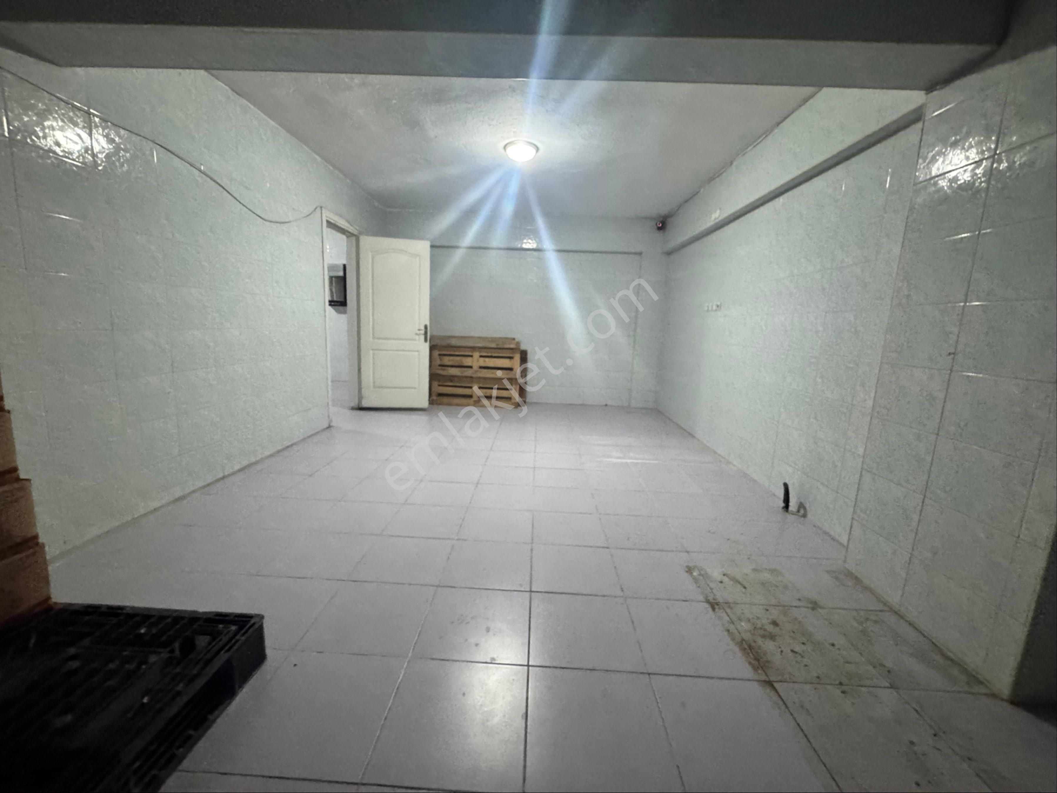 Fevzipaşa Mahallesin De Satılık 194m Dükkan - Görsel 12