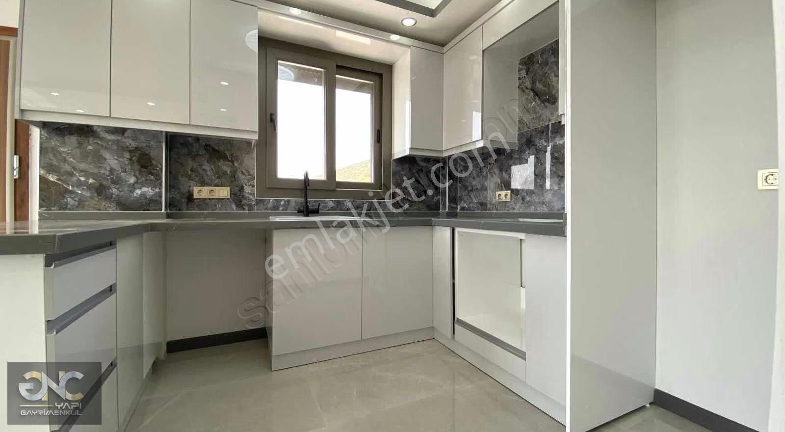 Didim Akbük'te Kesintisiz Deniz Manzaralı Havuzlu 3 + 2 Villa - Görsel 11