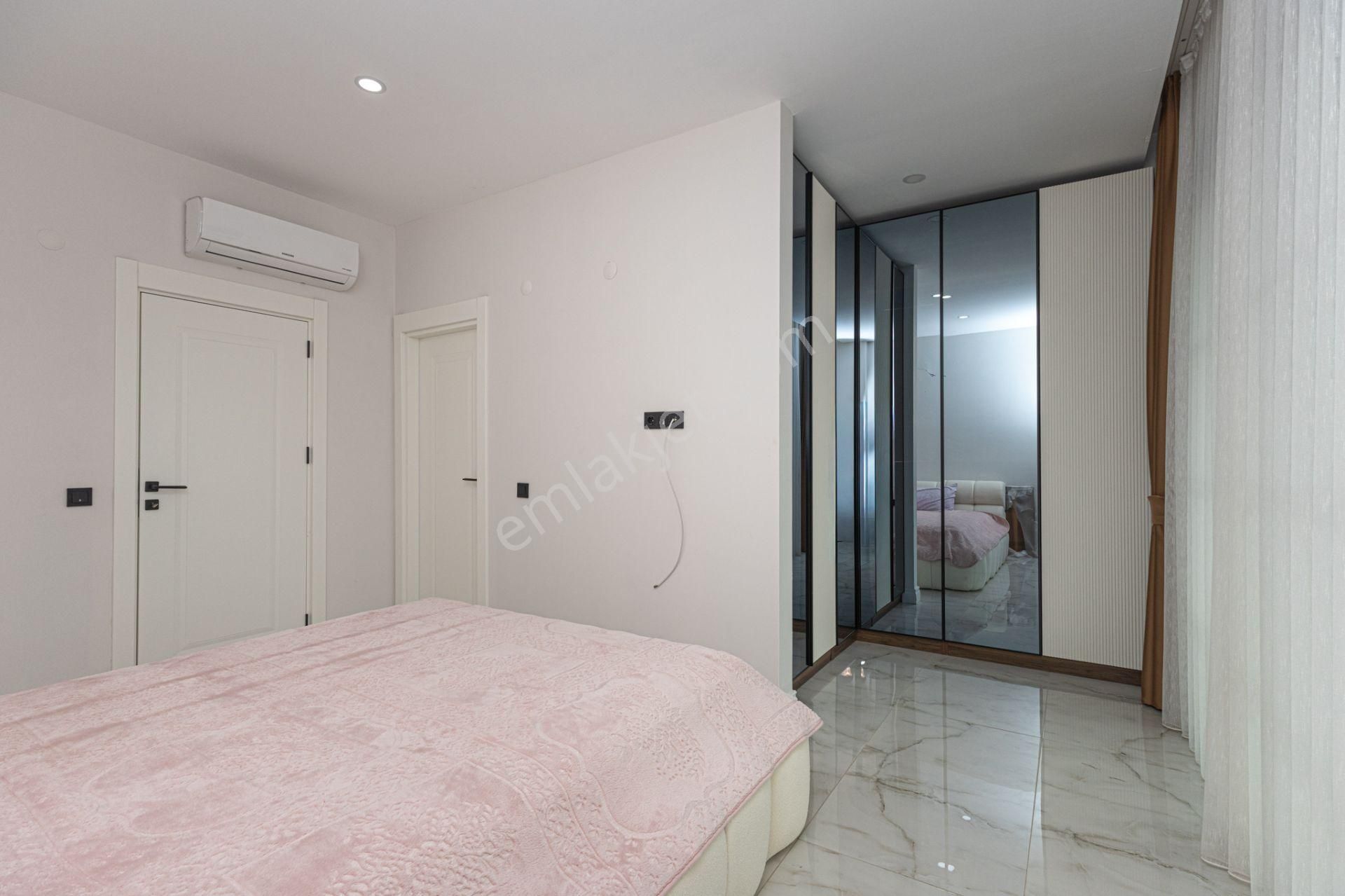 Döşemealtında Kiralık Müstakil Havuzlu Modern Villa - Görsel 26