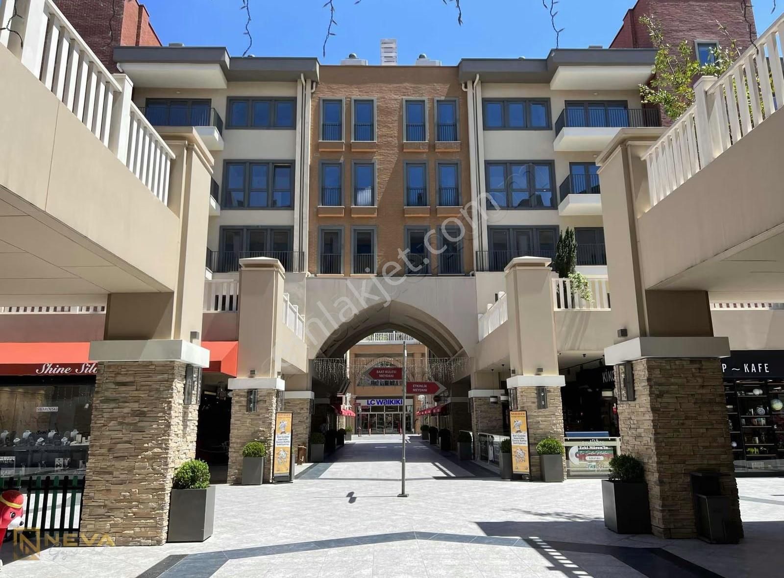 Cadde54 Avm'de 1+0 50 M2 Eşyalı Daire