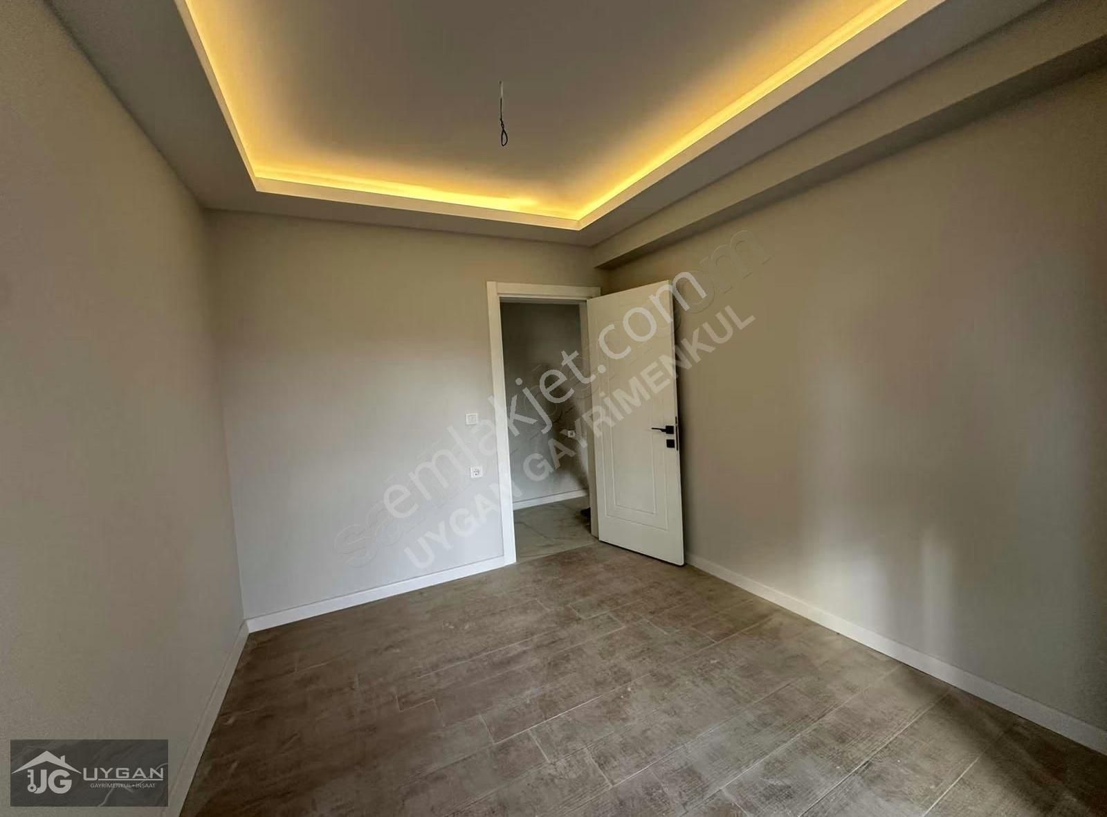 Uygan'dan Ertuğrul Mah. 3+1 140m² Sıfır Arakat Lüx Çarşı Merkez - Görsel 5